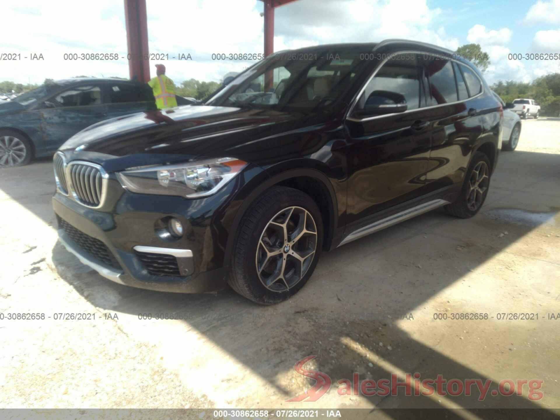 WBXHU7C35J5L09637 2018 BMW X1