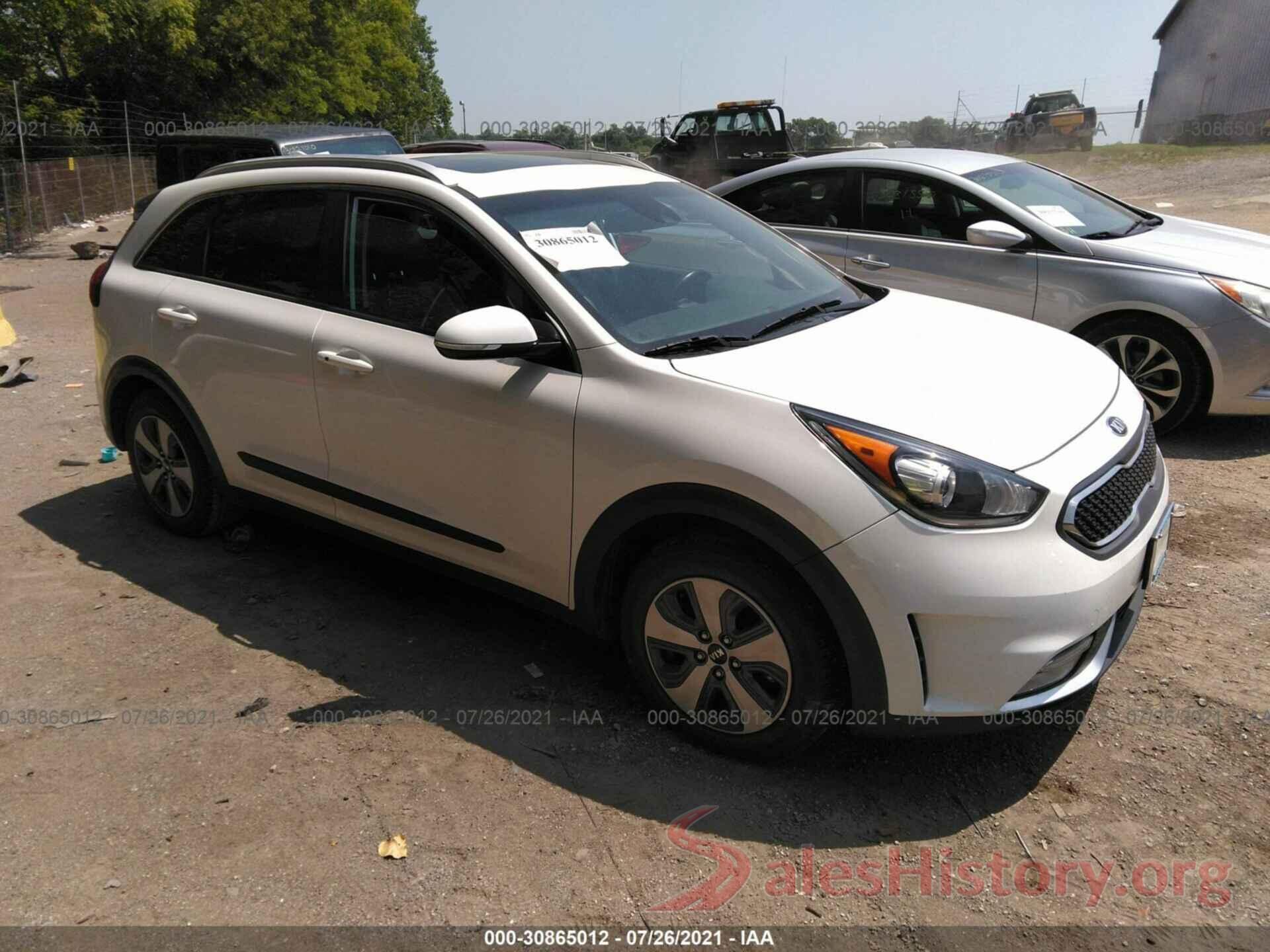 KNDCC3LC4H5072541 2017 KIA NIRO