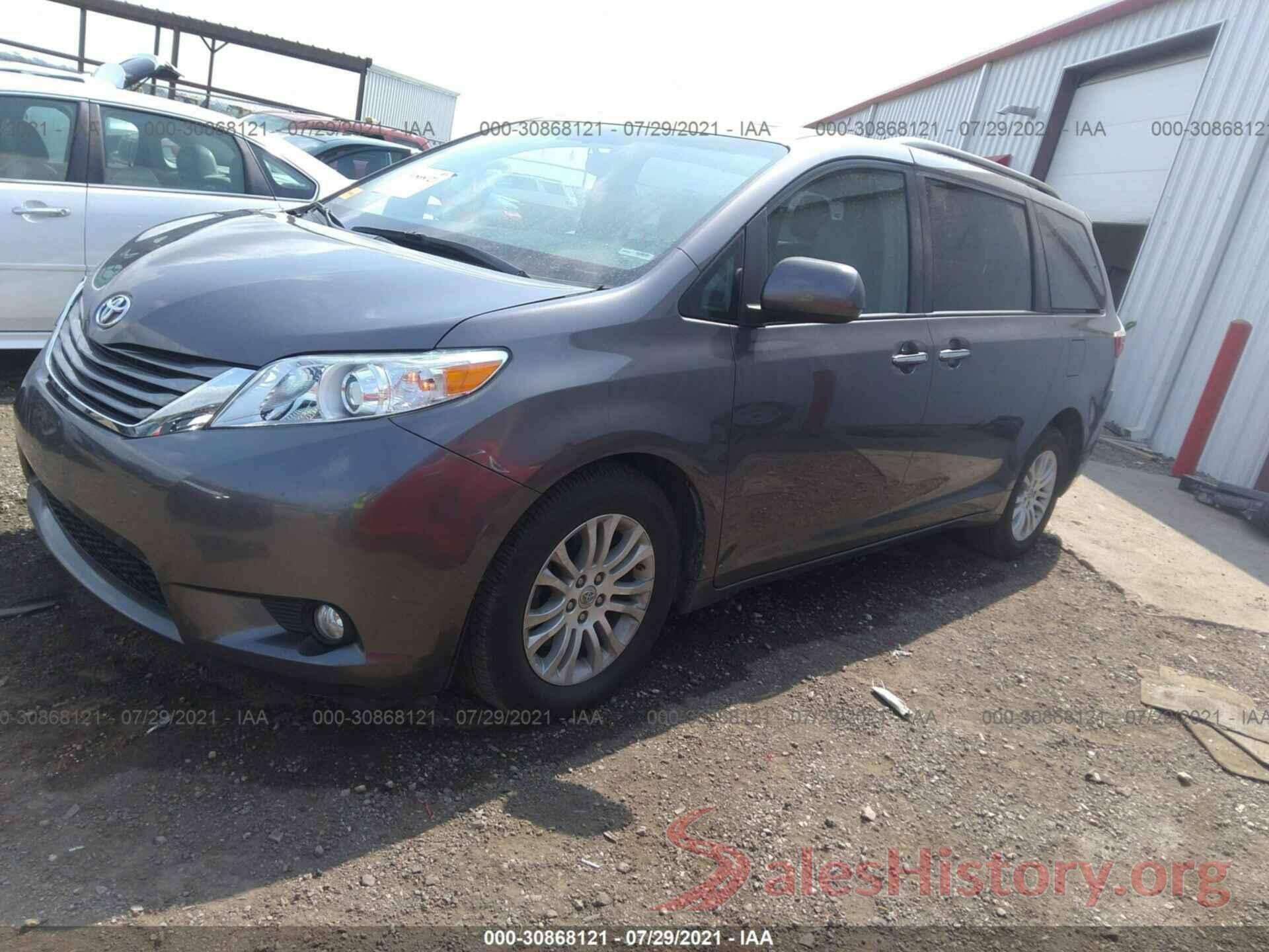 5TDYZ3DC8HS766727 2017 TOYOTA SIENNA