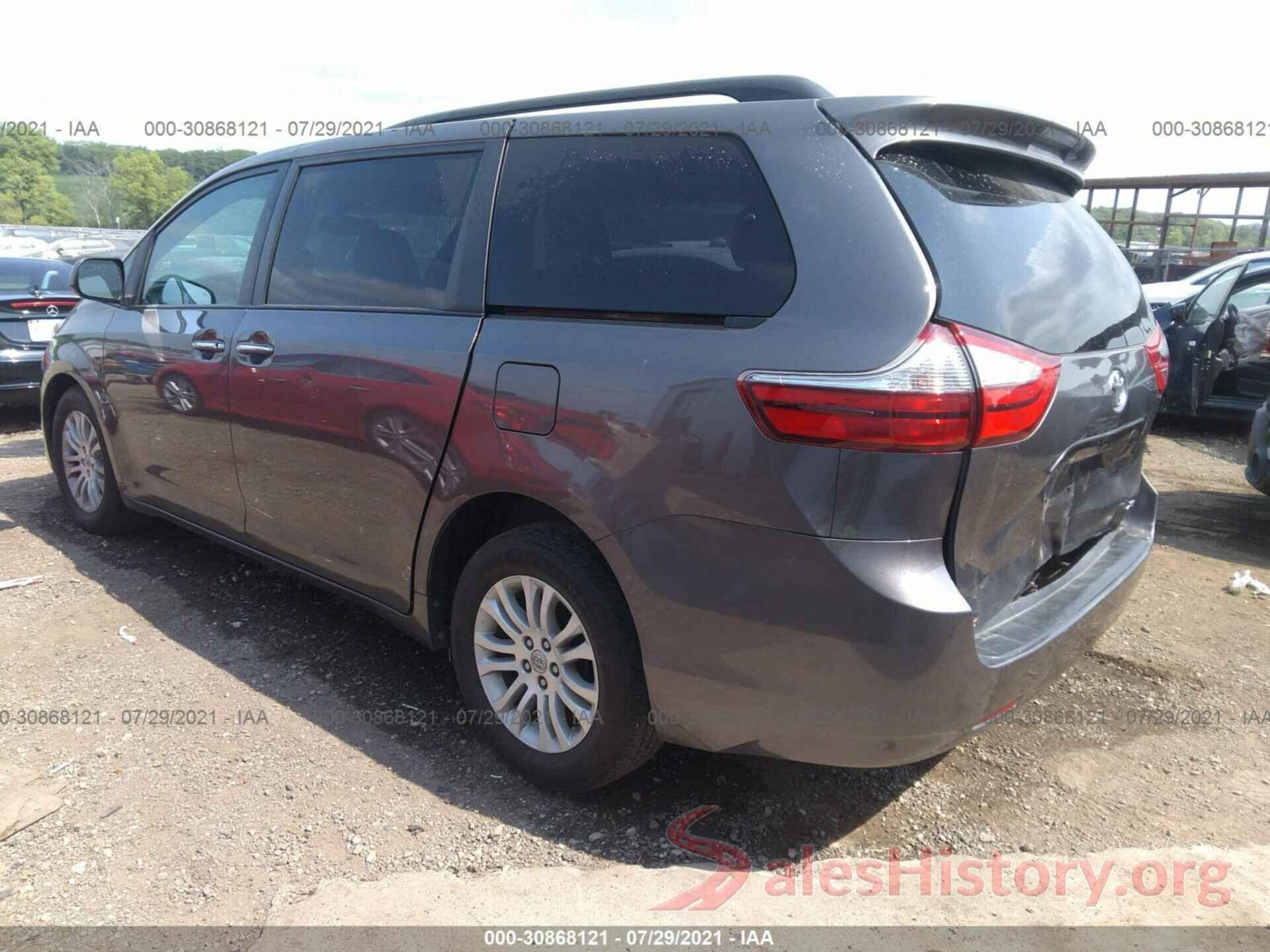 5TDYZ3DC8HS766727 2017 TOYOTA SIENNA