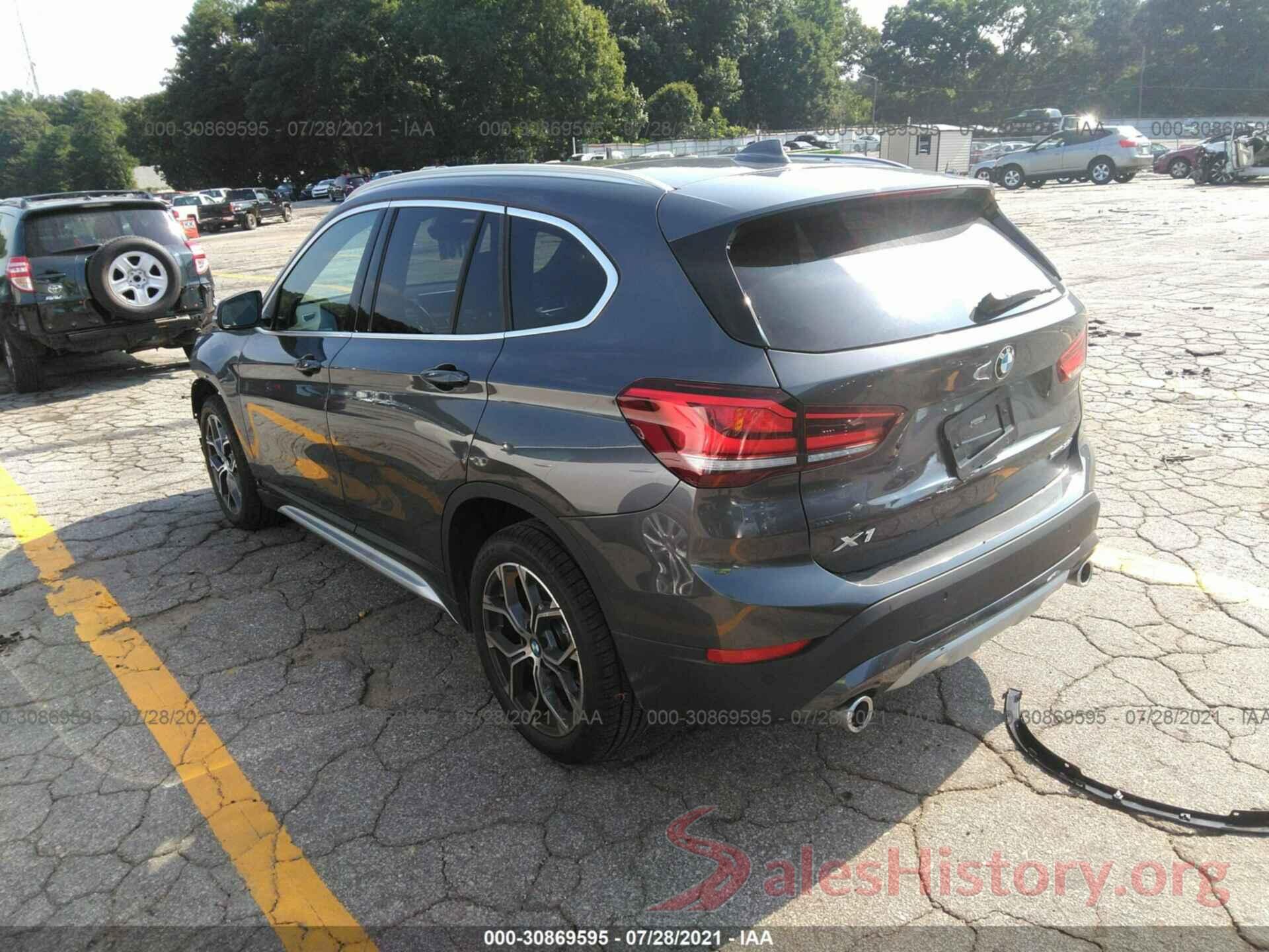 WBXJG7C03M5S68153 2021 BMW X1