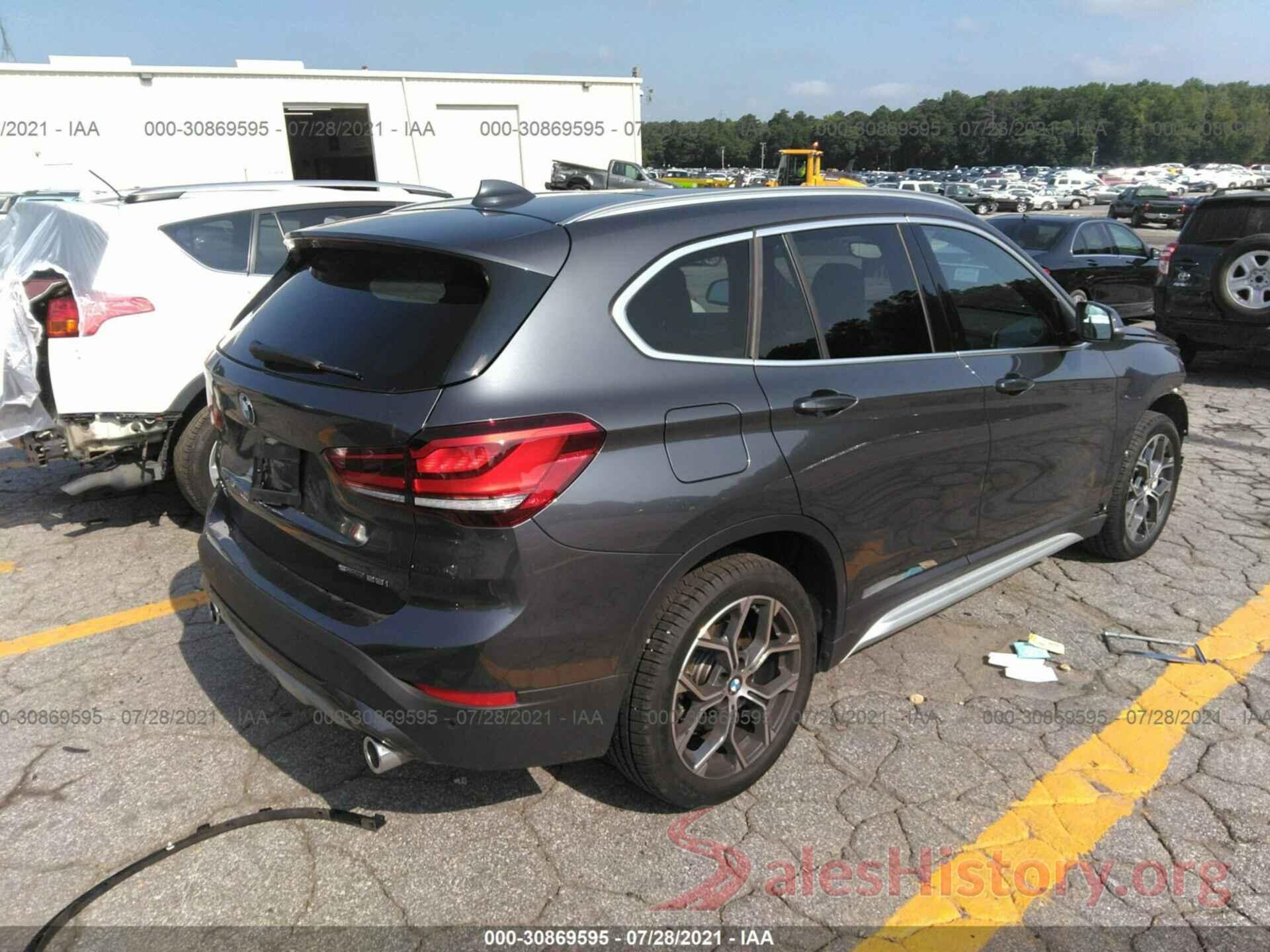 WBXJG7C03M5S68153 2021 BMW X1