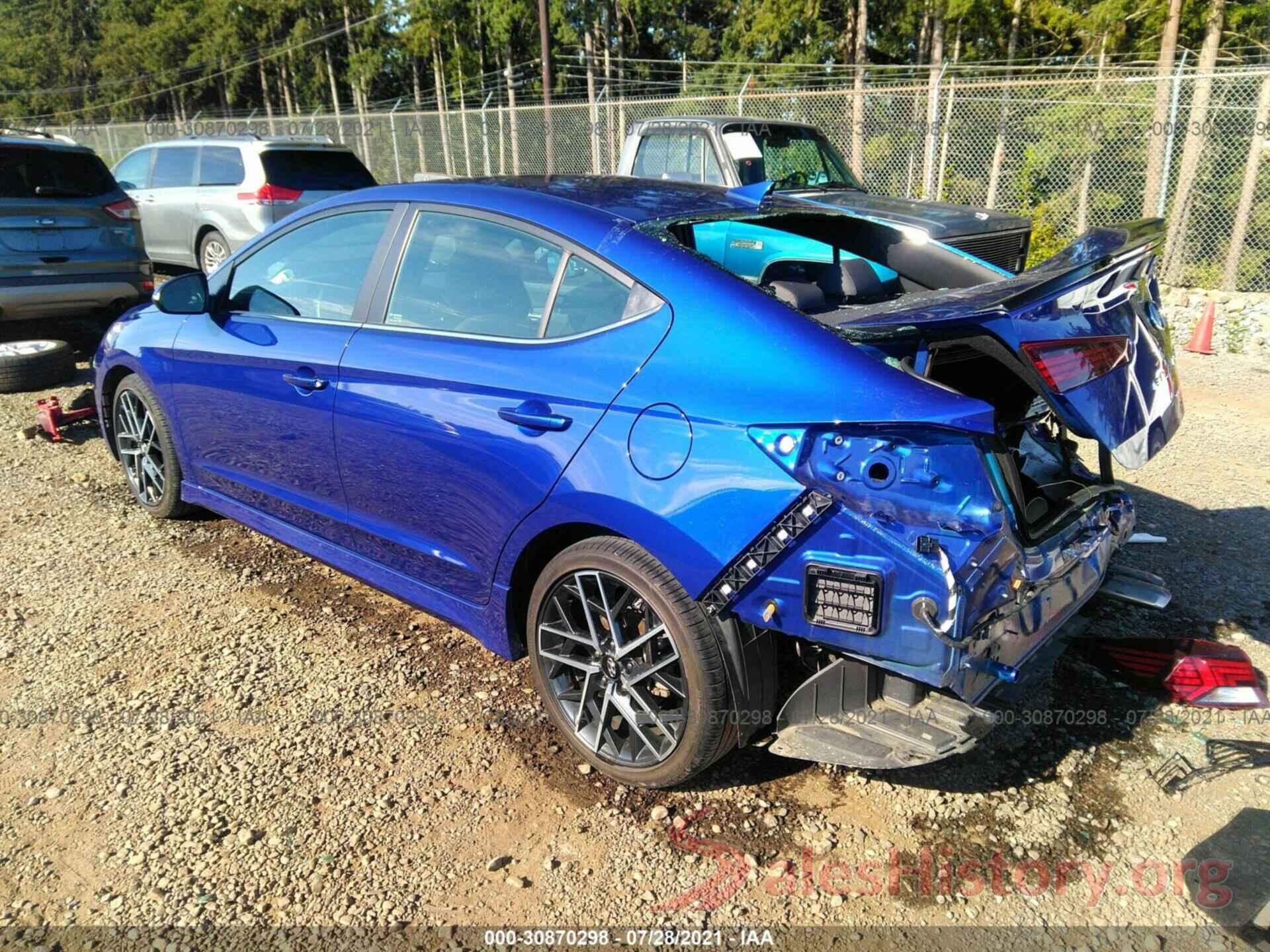 KMHD04LB1KU854864 2019 HYUNDAI ELANTRA