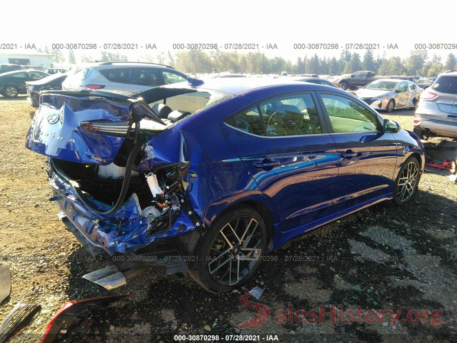 KMHD04LB1KU854864 2019 HYUNDAI ELANTRA