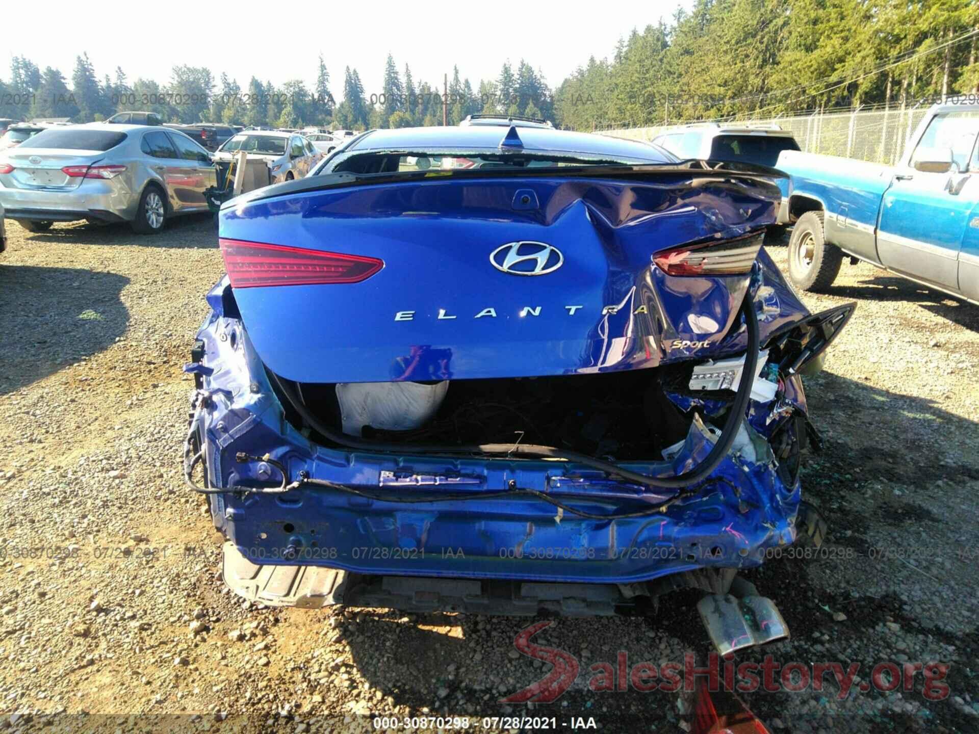 KMHD04LB1KU854864 2019 HYUNDAI ELANTRA