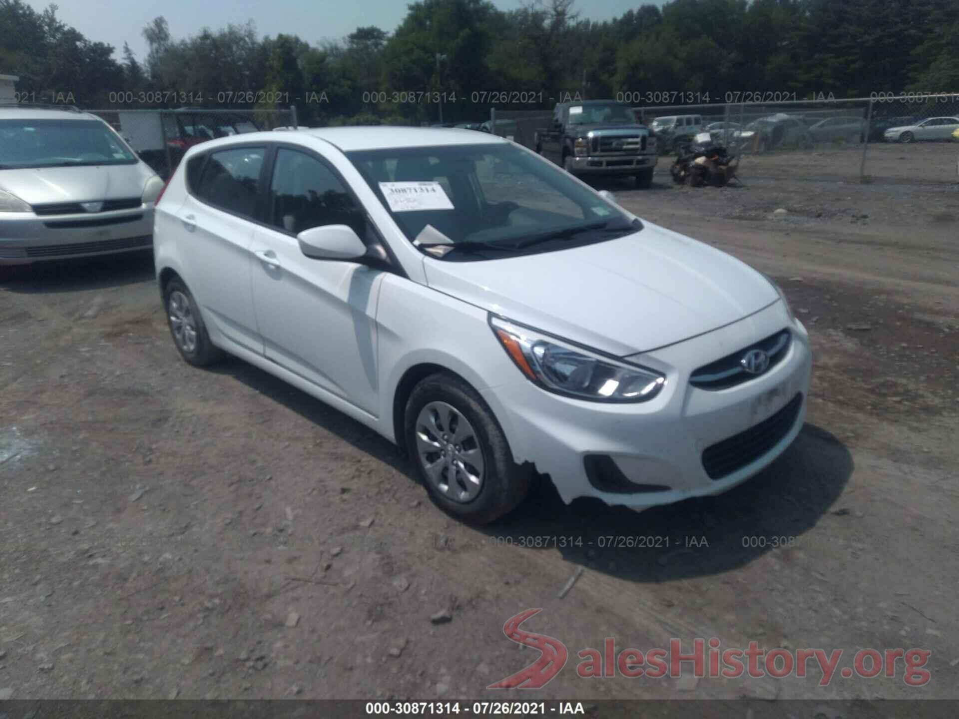 KMHCT5AE9HU319862 2017 HYUNDAI ACCENT