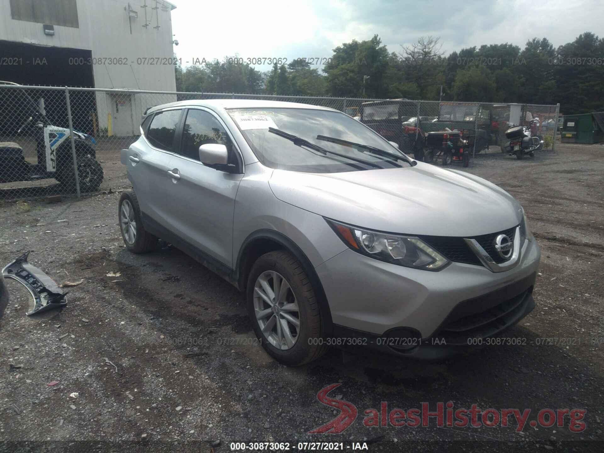 JN1BJ1CR7HW119889 2017 NISSAN ROGUE SPORT