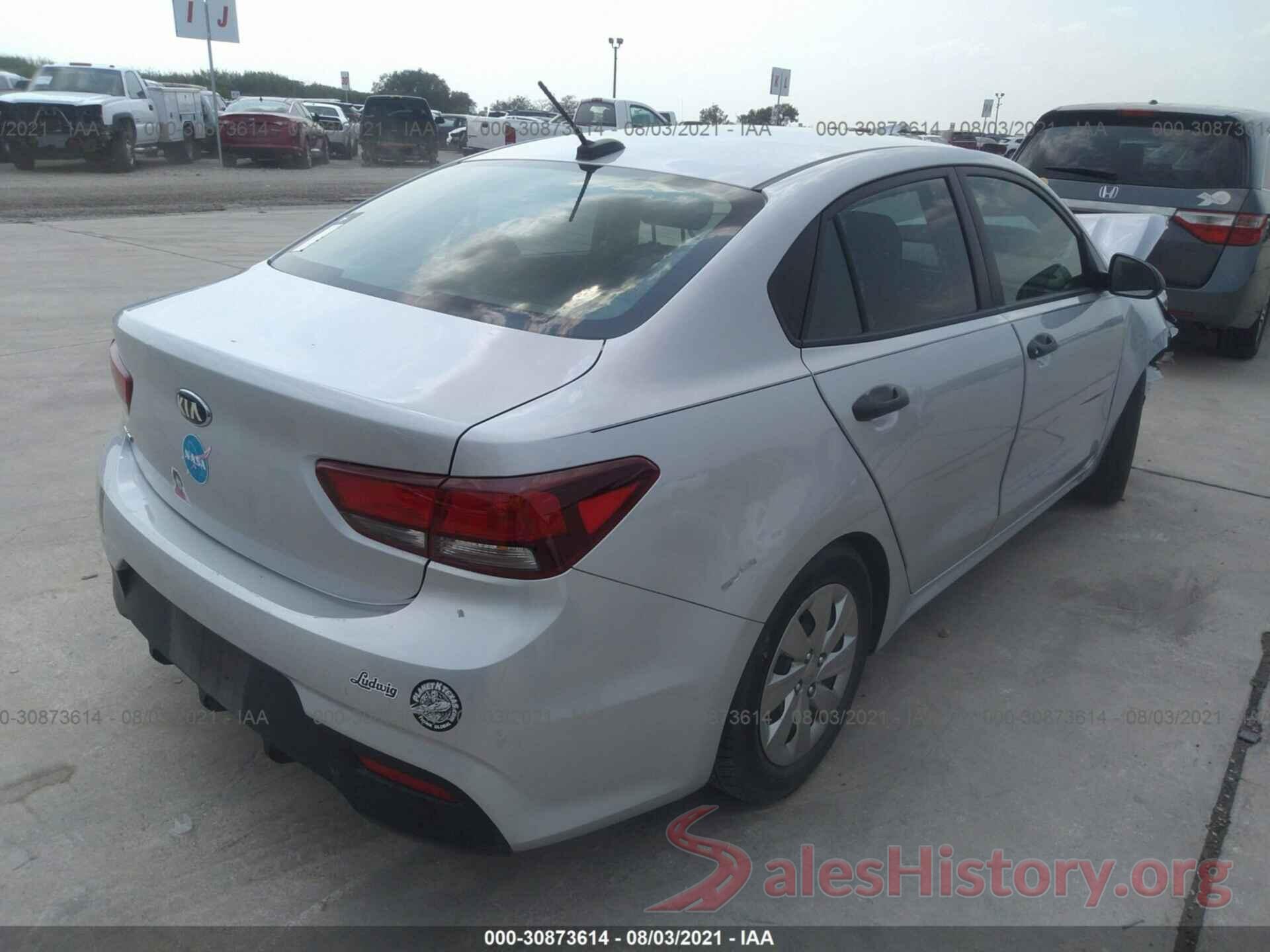 3KPA24AB8JE065712 2018 KIA RIO