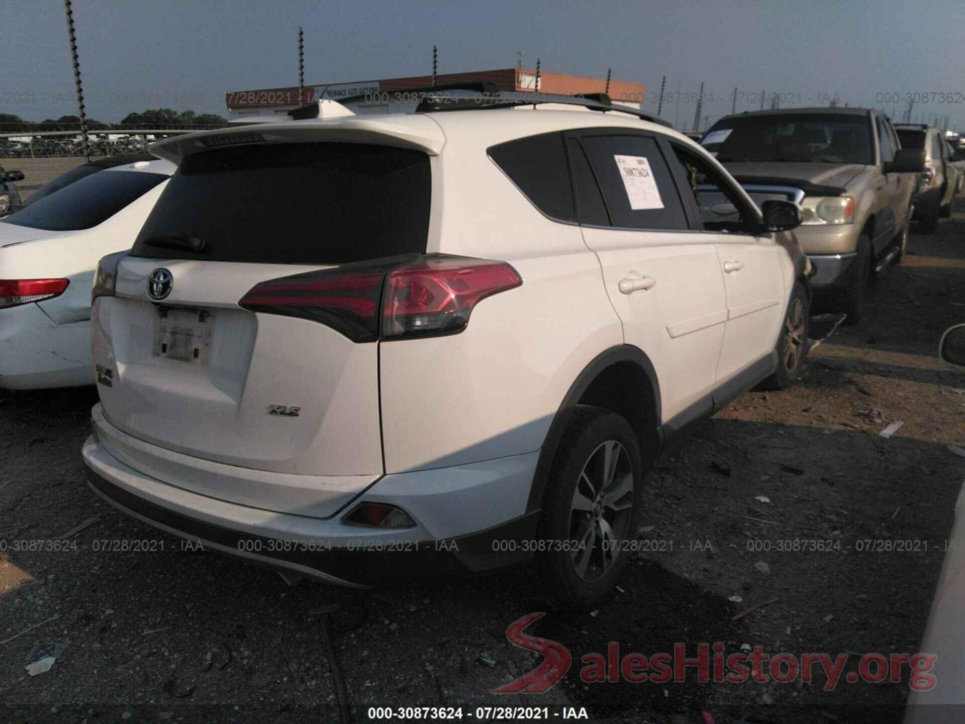 JTMWFREV9HD101107 2017 TOYOTA RAV4