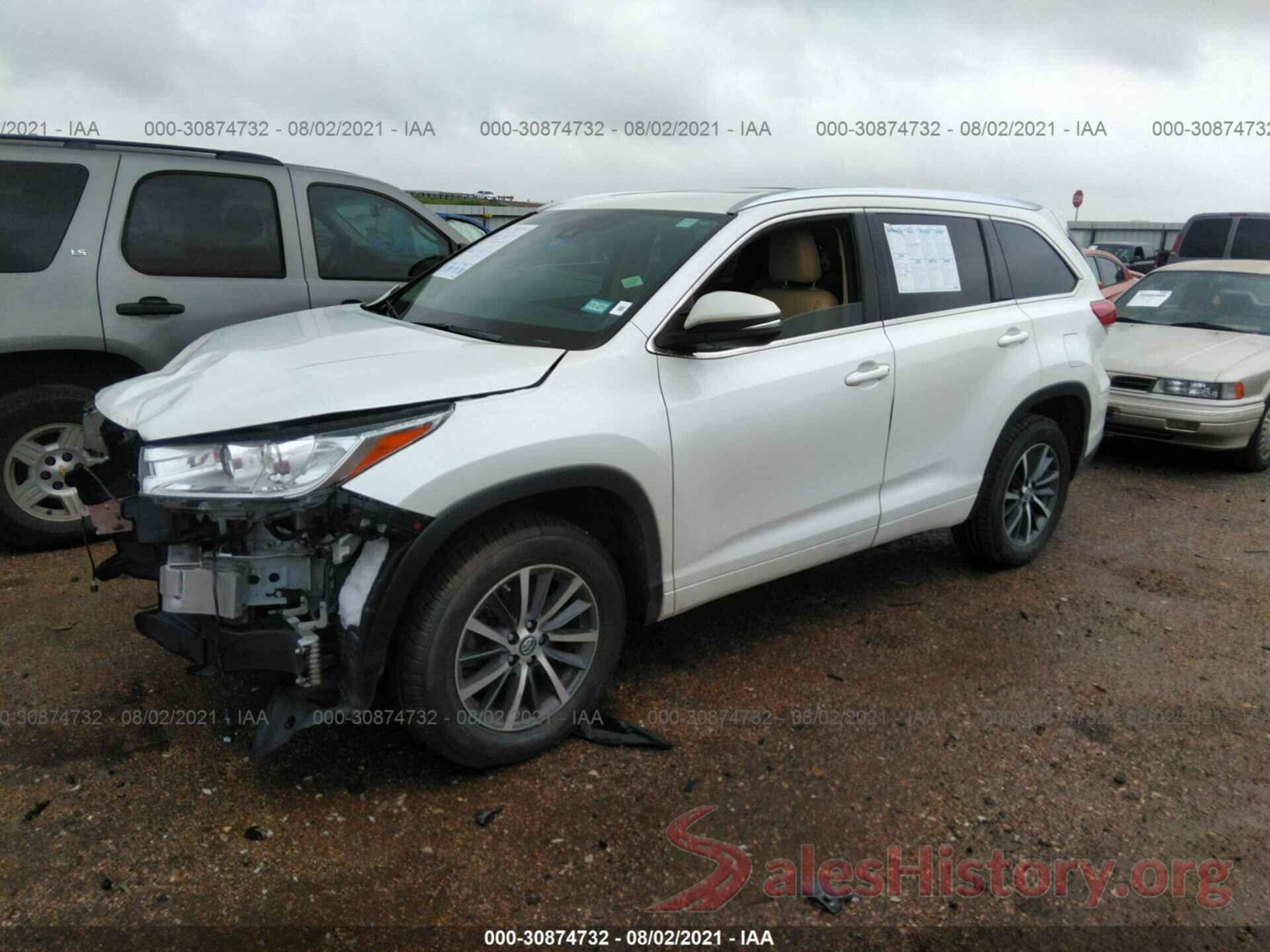 5TDKZRFH8JS281074 2018 TOYOTA HIGHLANDER