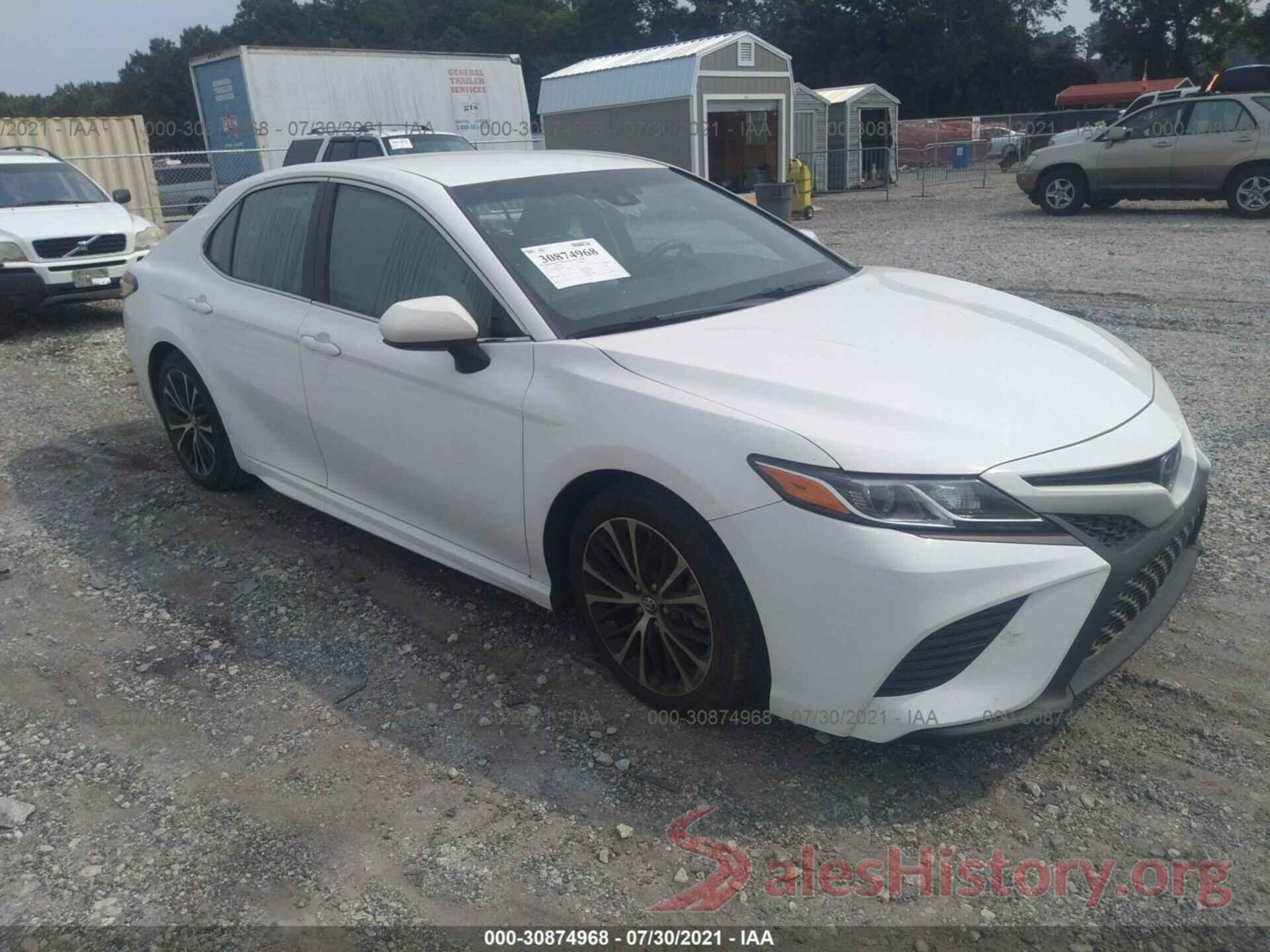 4T1B11HK9JU507454 2018 TOYOTA CAMRY