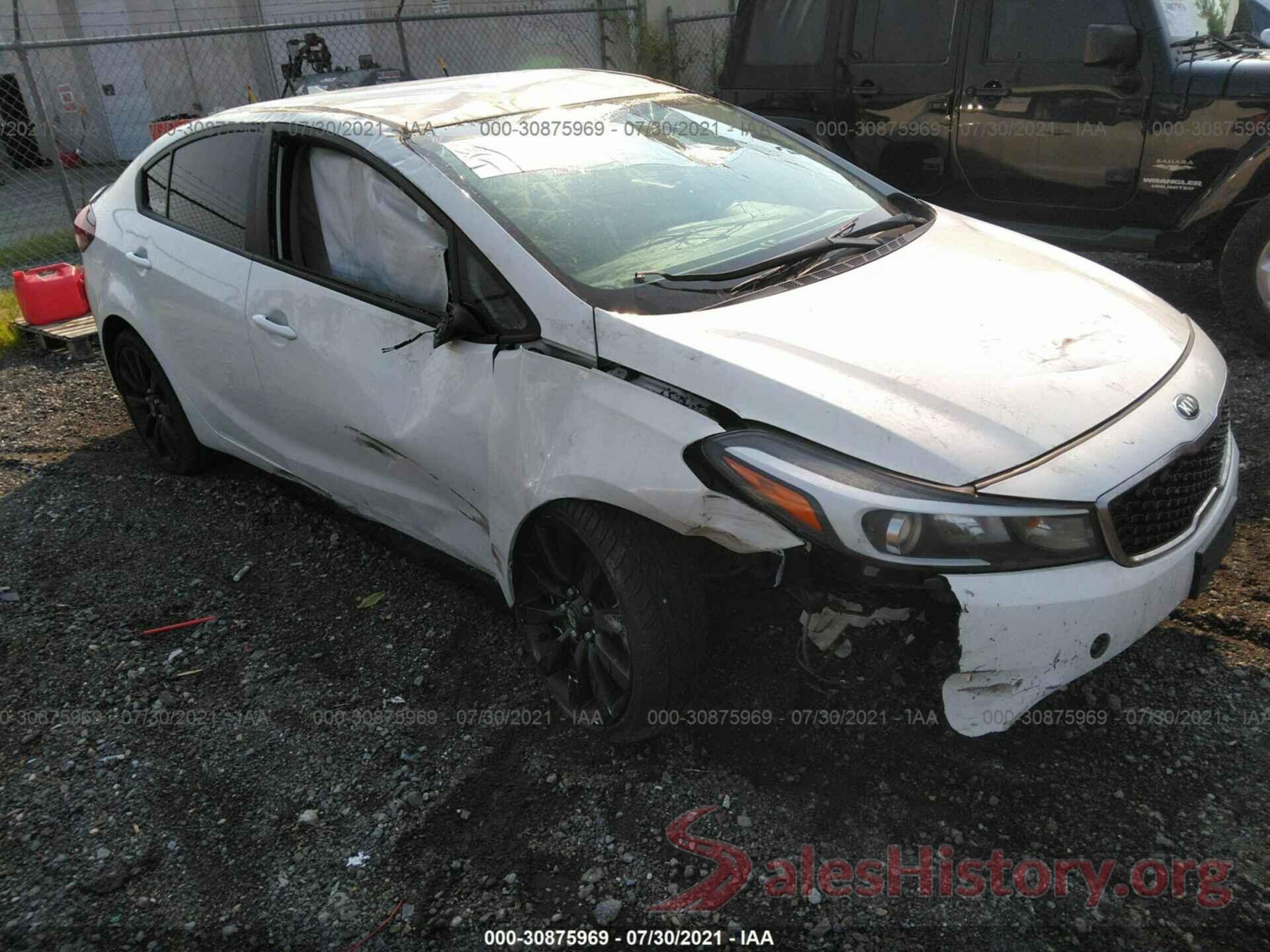 3KPFK4A77JE175782 2018 KIA FORTE