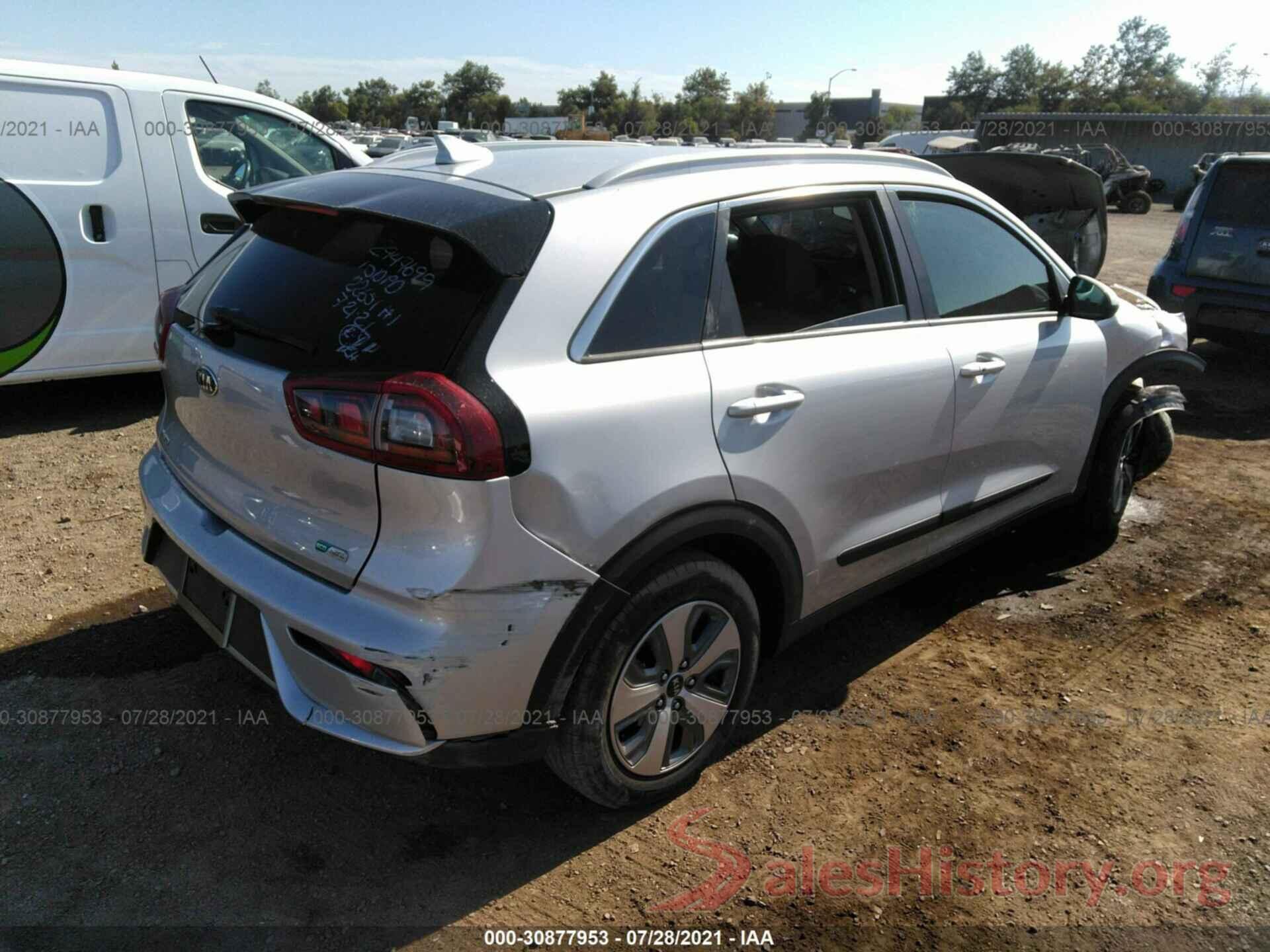 KNDCB3LC7K5266930 2019 KIA NIRO