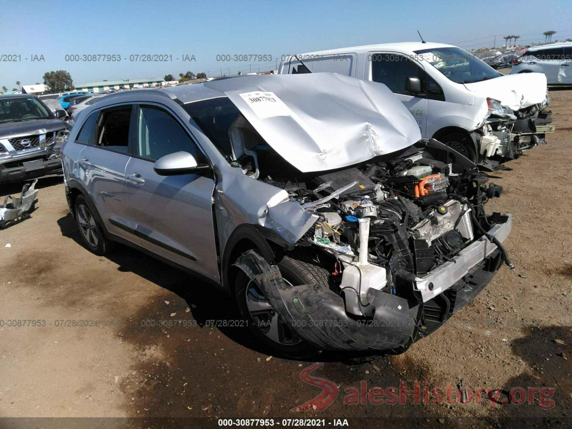 KNDCB3LC7K5266930 2019 KIA NIRO