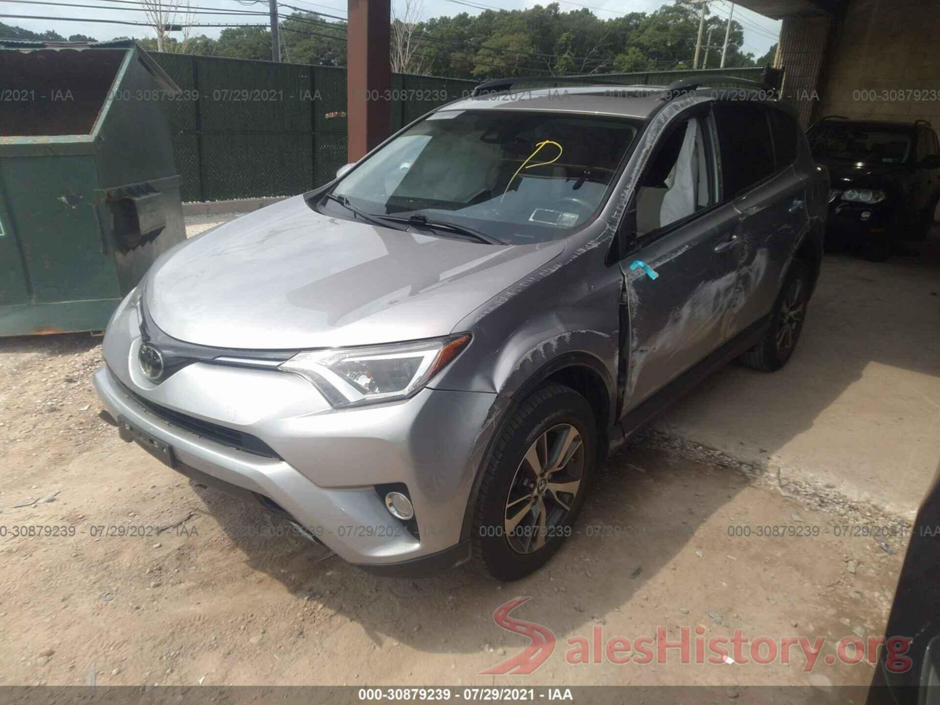 2T3RFREV4JW708134 2018 TOYOTA RAV4