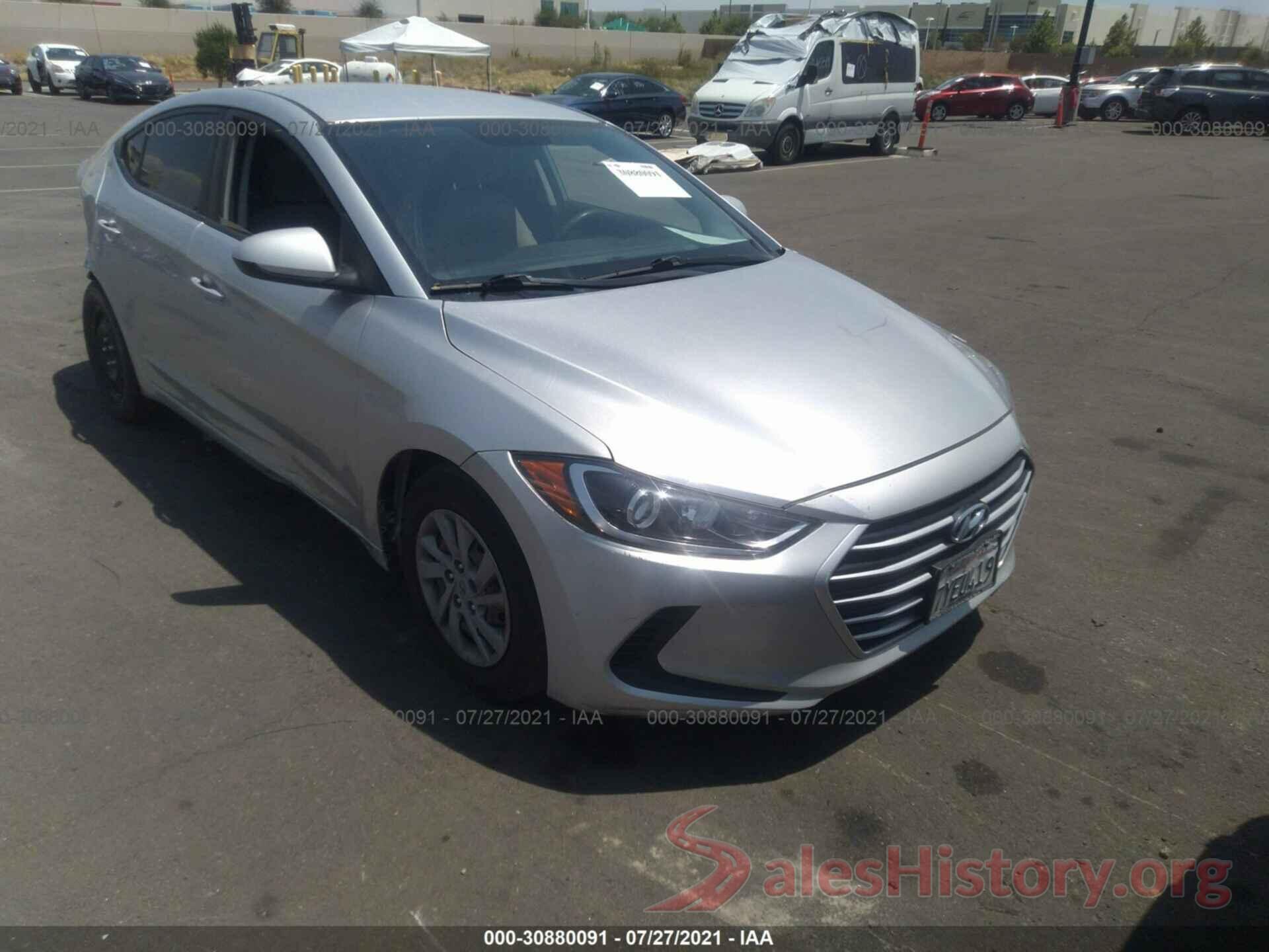 5NPD74LF1HH202820 2017 HYUNDAI ELANTRA