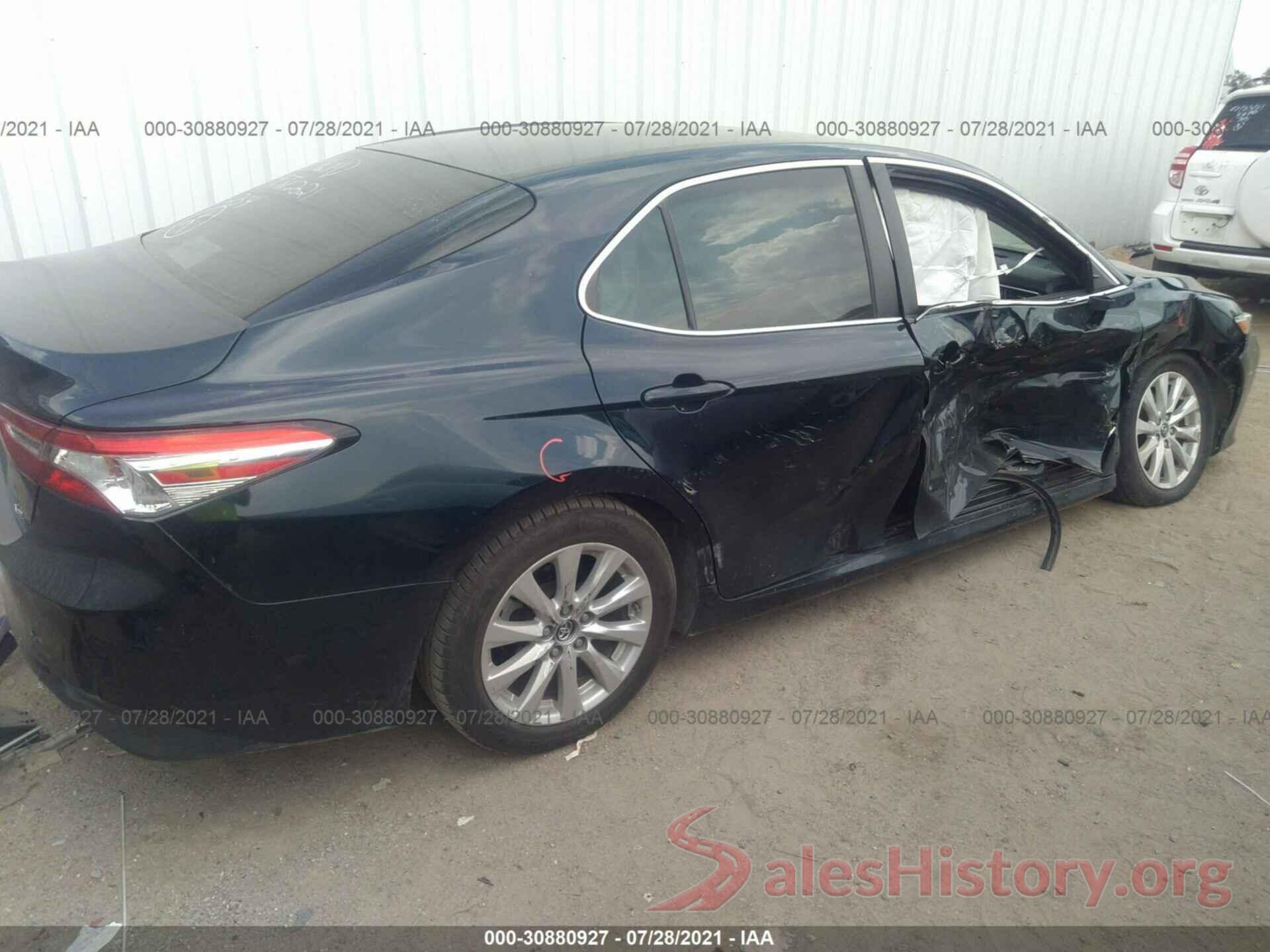 4T1B11HK4JU534089 2018 TOYOTA CAMRY