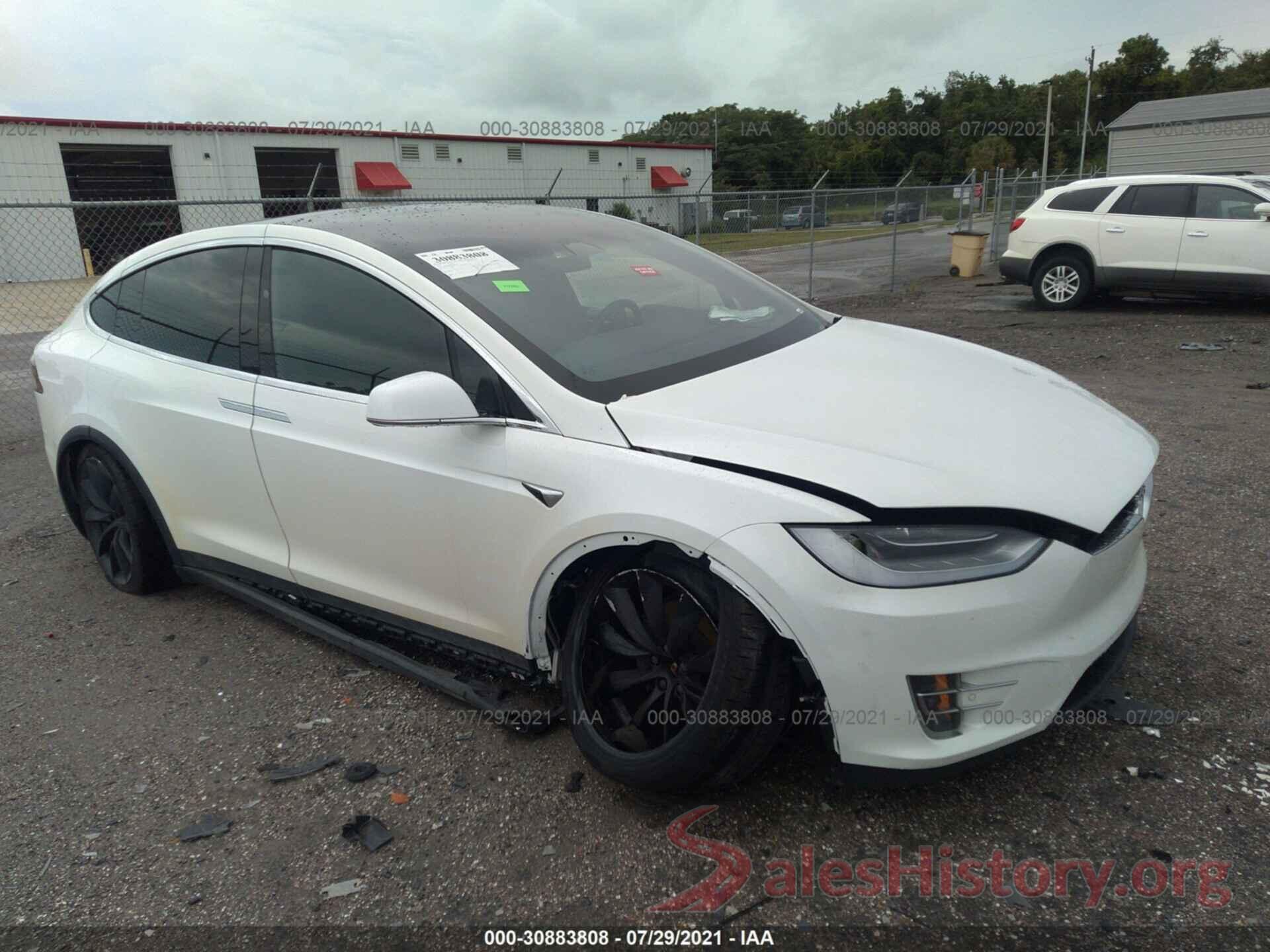 5YJXCBE24HF067774 2017 TESLA MODEL X