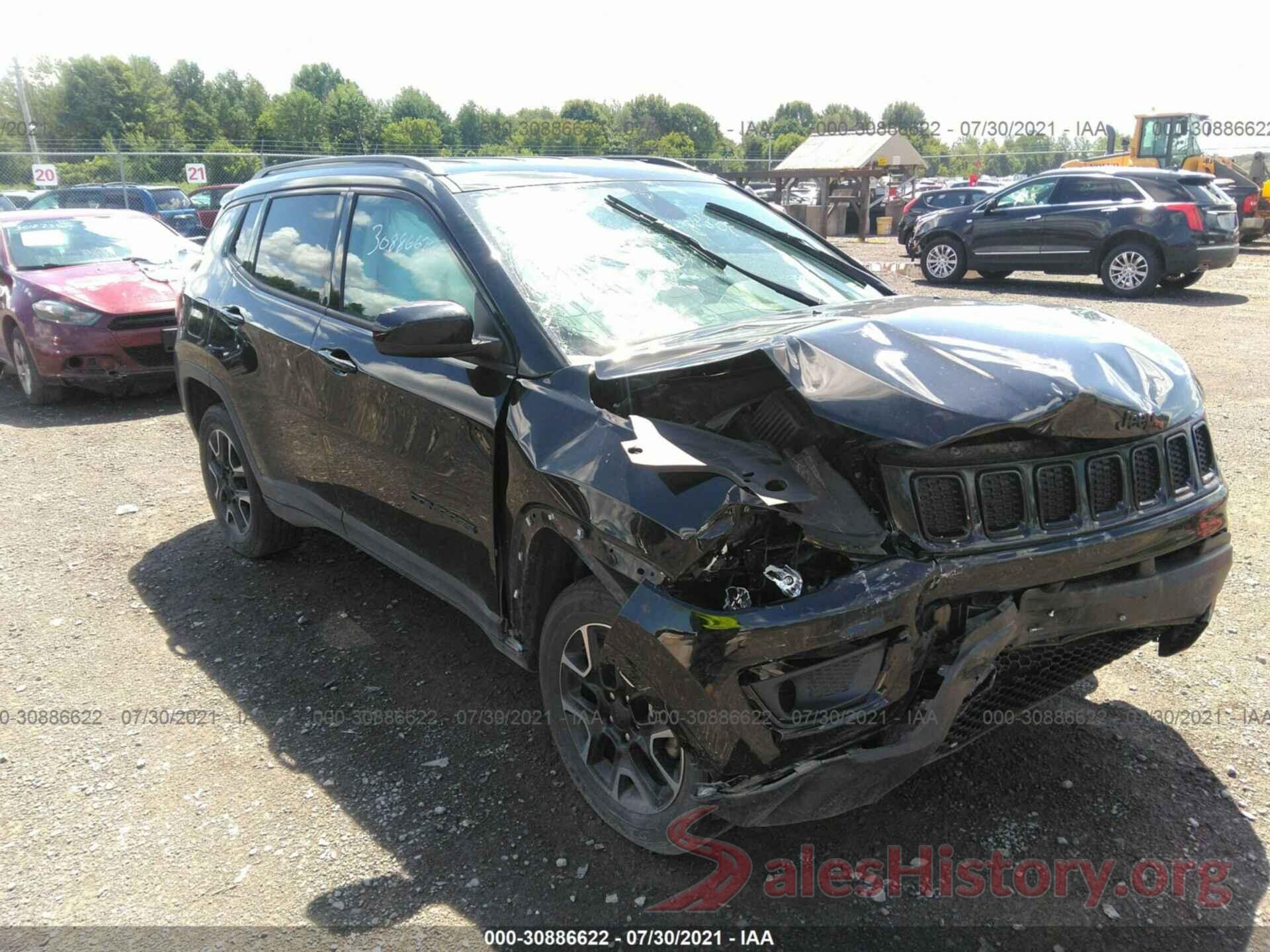 3C4NJDAB4KT689136 2019 JEEP COMPASS