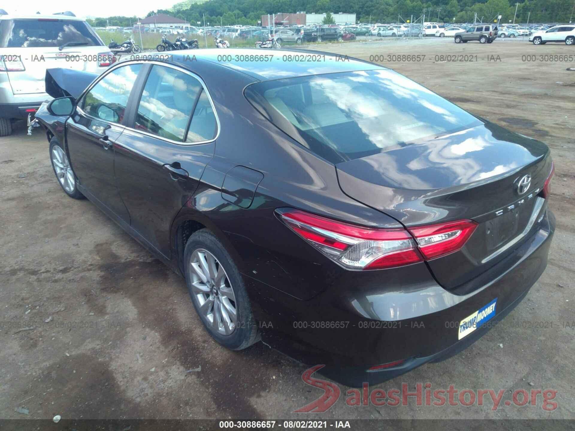 4T1B11HK3JU504162 2018 TOYOTA CAMRY