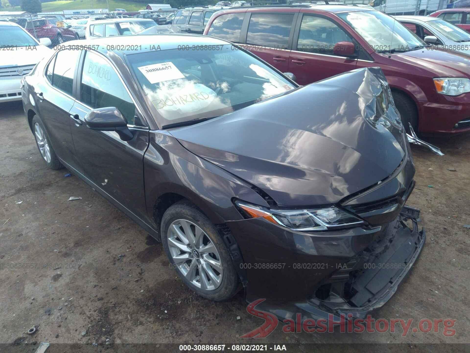 4T1B11HK3JU504162 2018 TOYOTA CAMRY