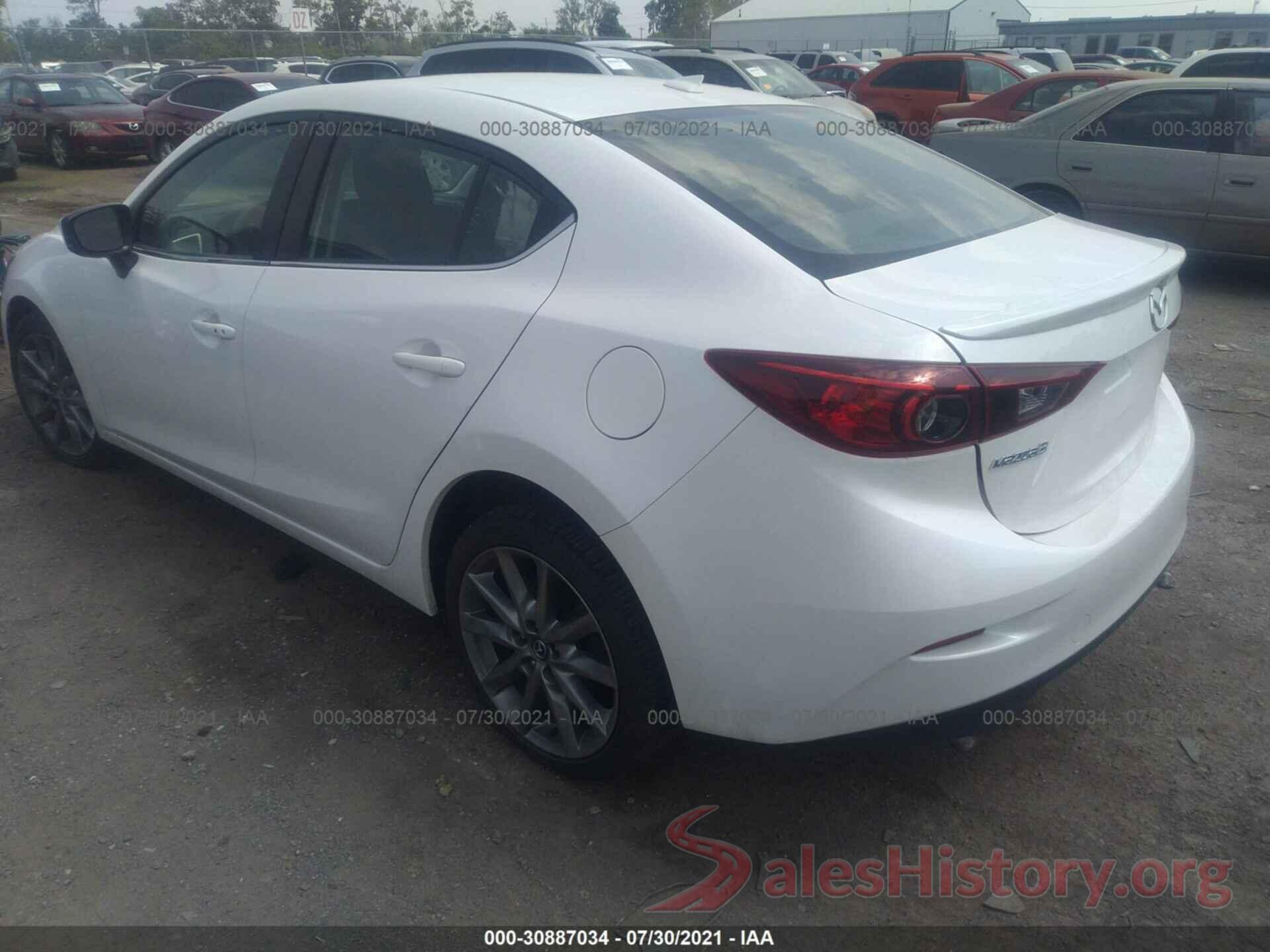 3MZBN1V3XJM225587 2018 MAZDA MAZDA3 4-DOOR