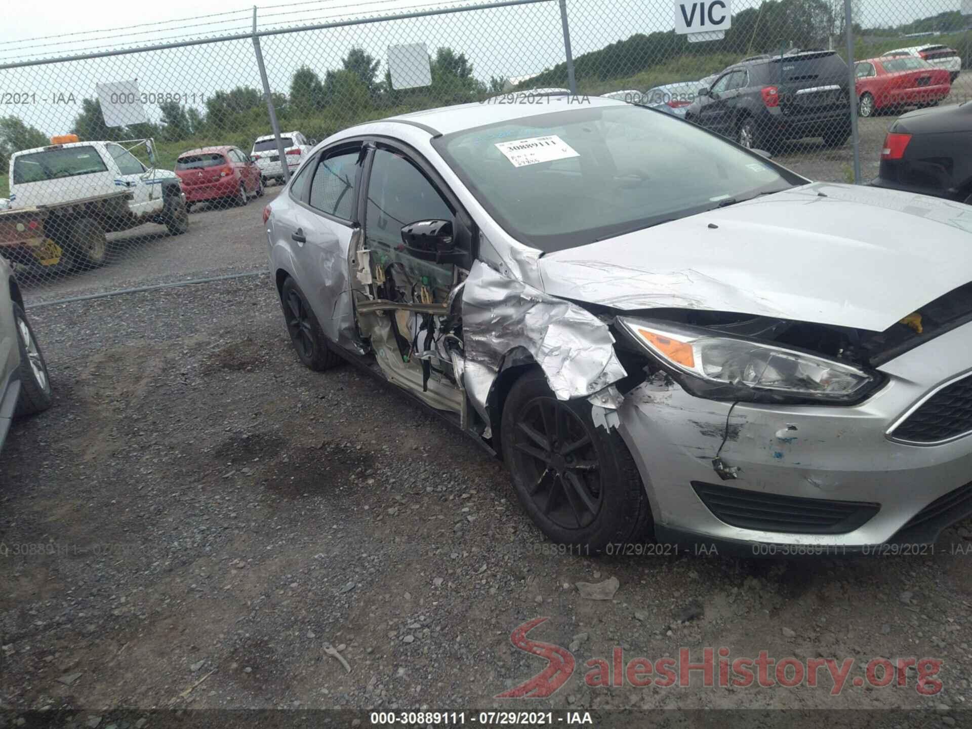 1FADP3F24JL224823 2018 FORD FOCUS