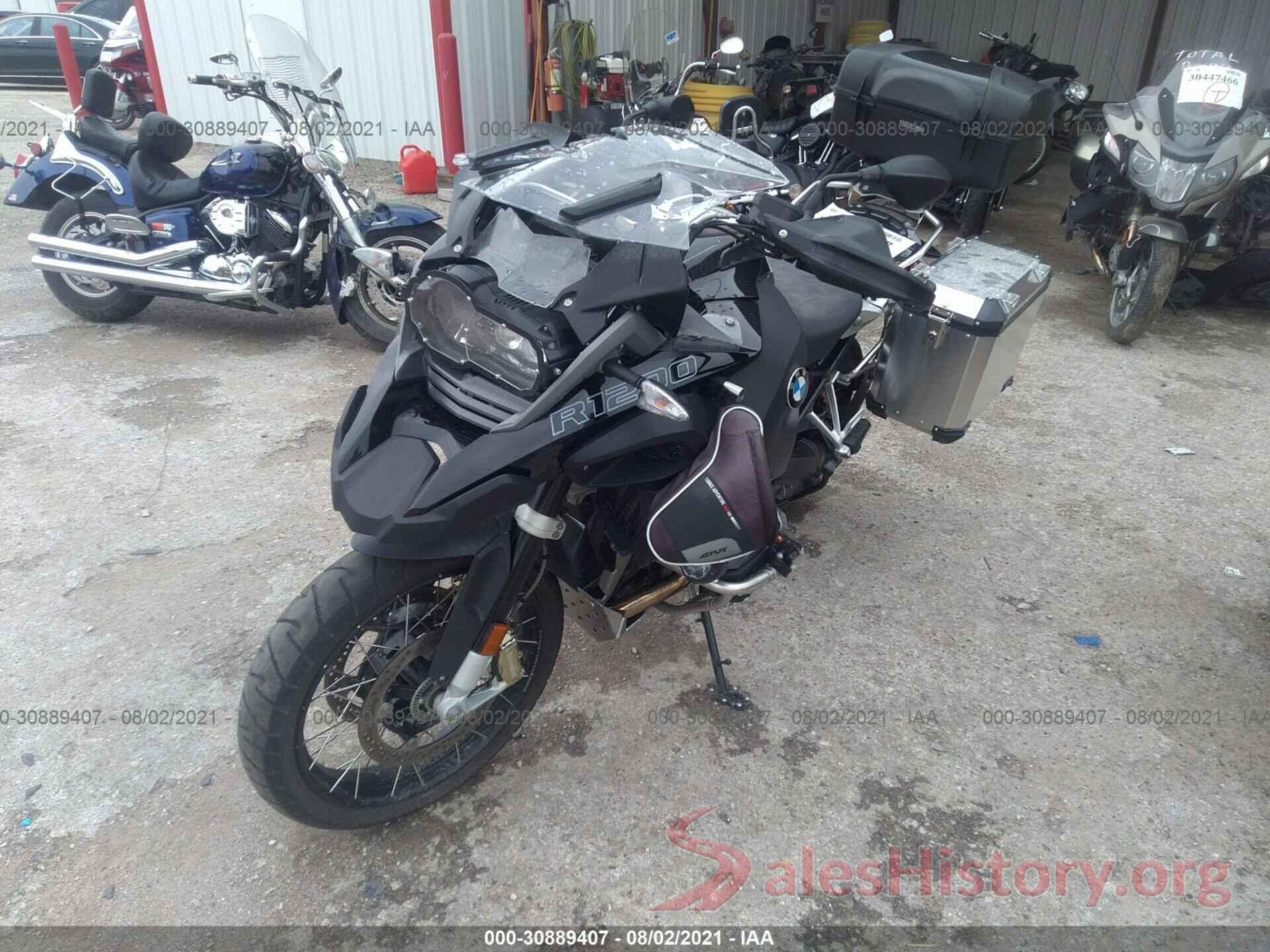 WB10A120XJZ899623 2018 BMW R1200