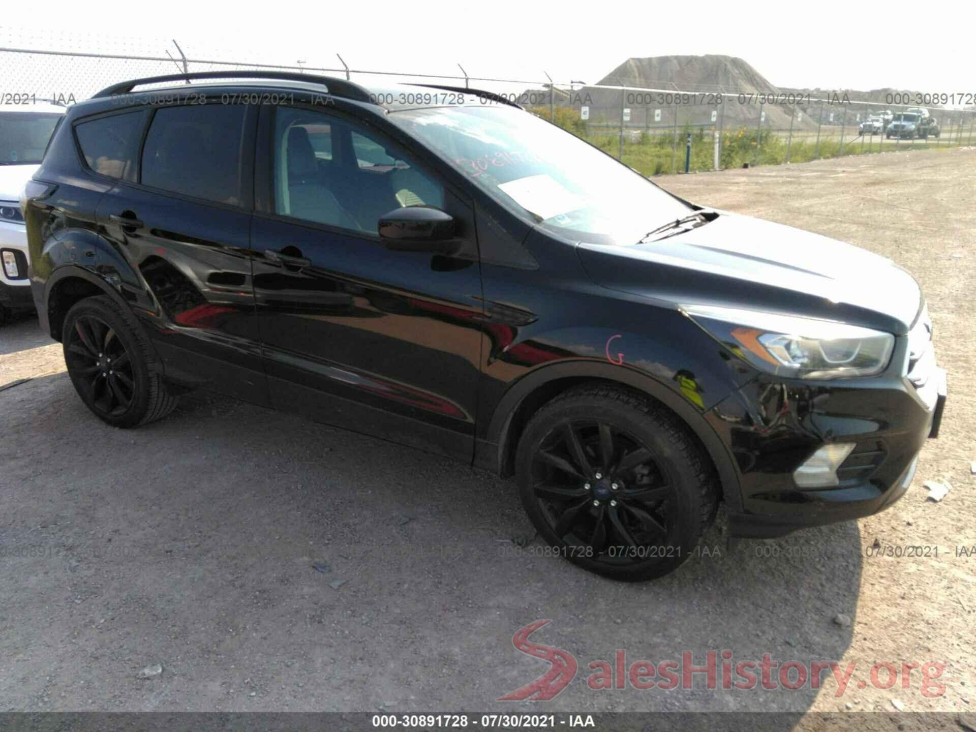 1FMCU0GD7HUC78212 2017 FORD ESCAPE