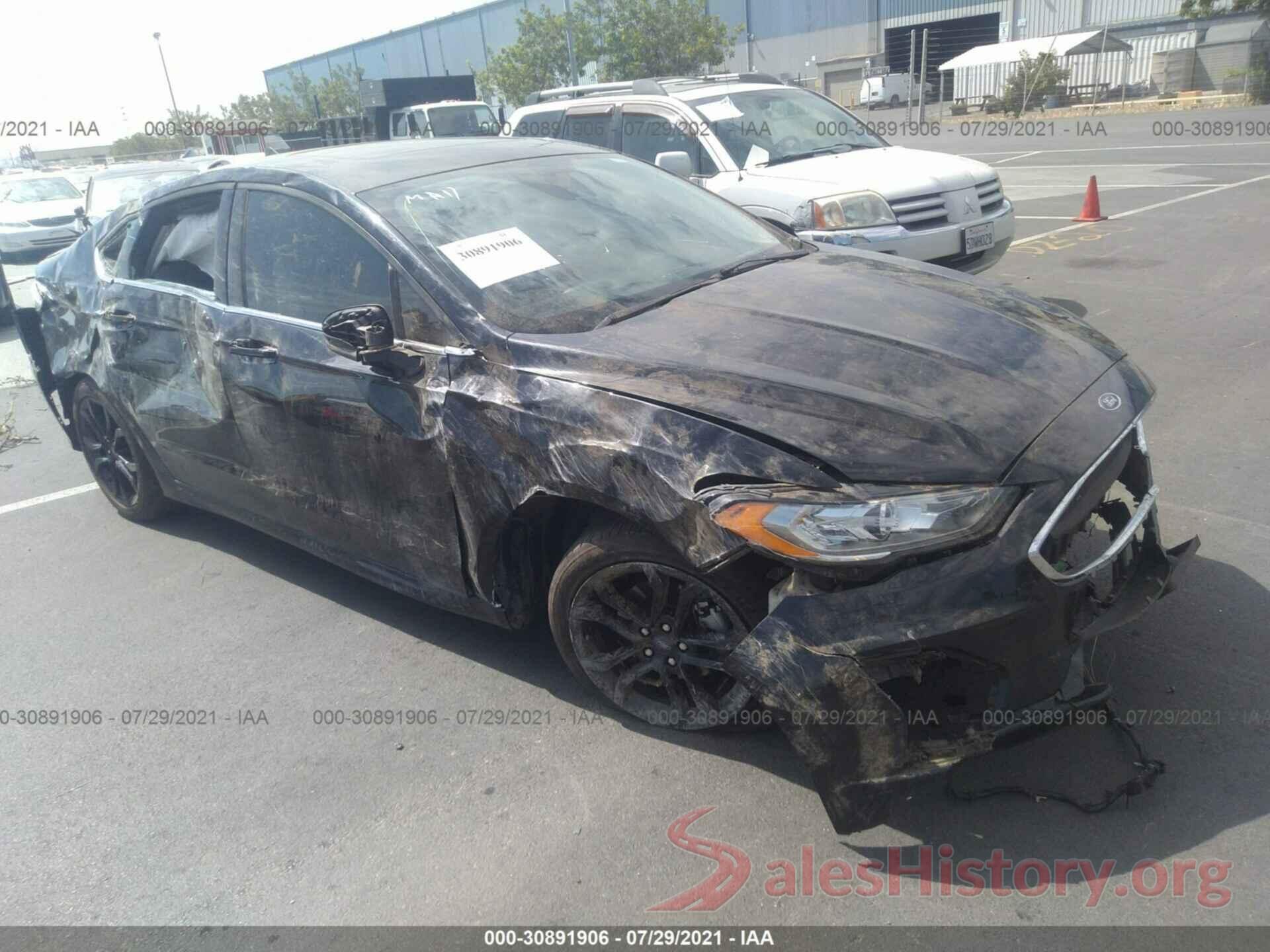 3FA6P0HD6KR135683 2019 FORD FUSION