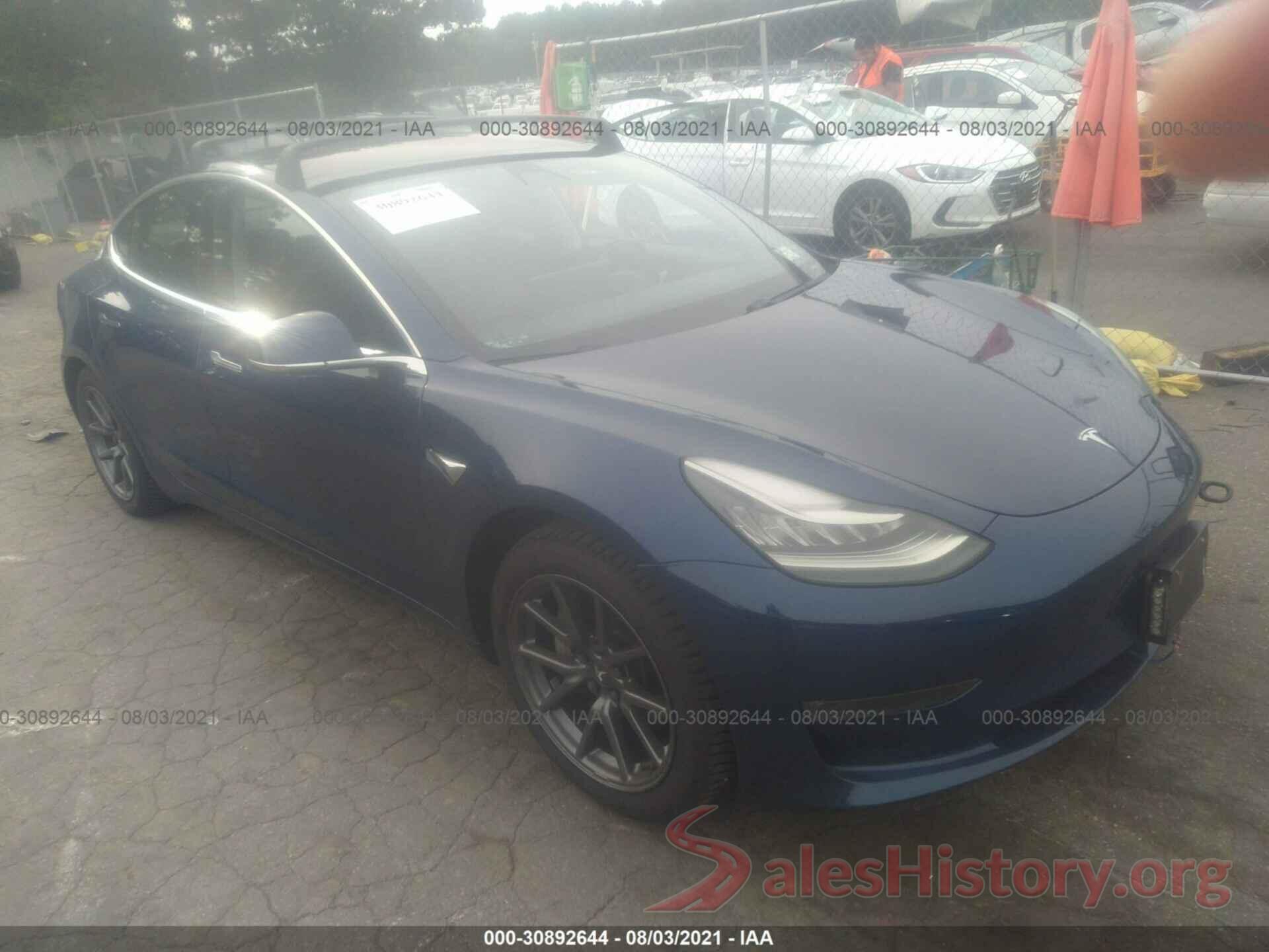 5YJ3E1EB4JF054189 2018 TESLA MODEL 3