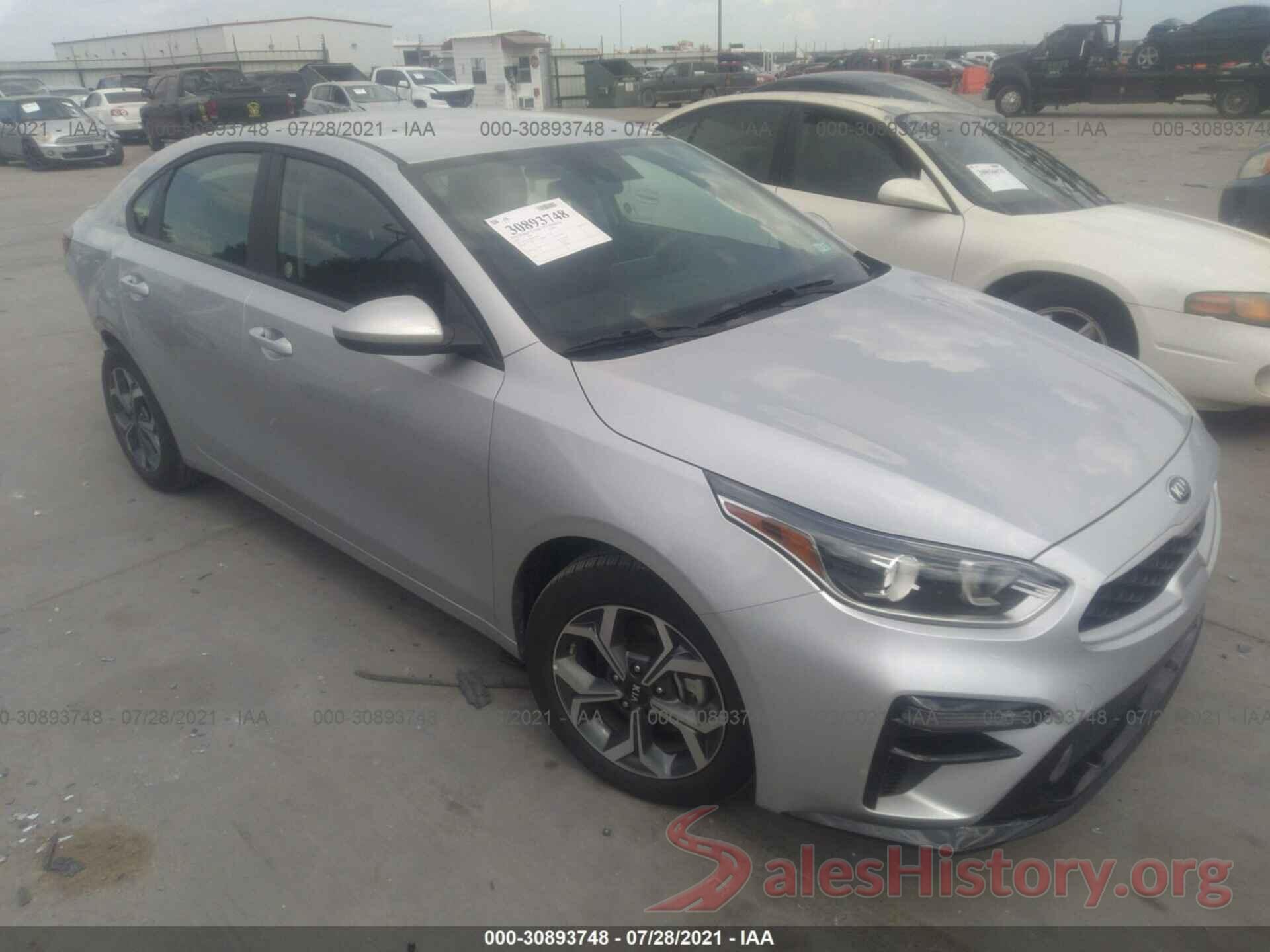 3KPF24ADXME338256 2021 KIA FORTE