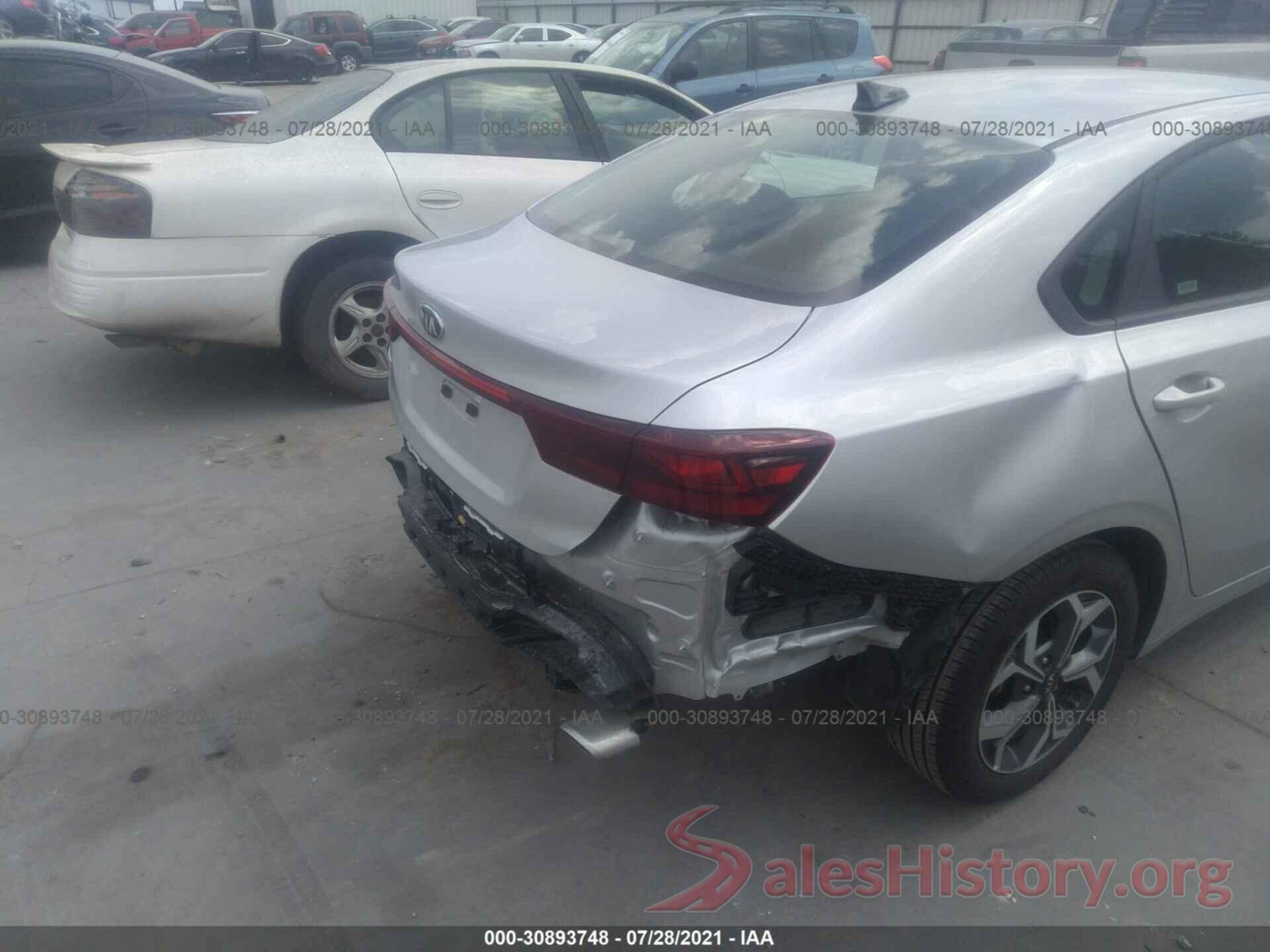 3KPF24ADXME338256 2021 KIA FORTE