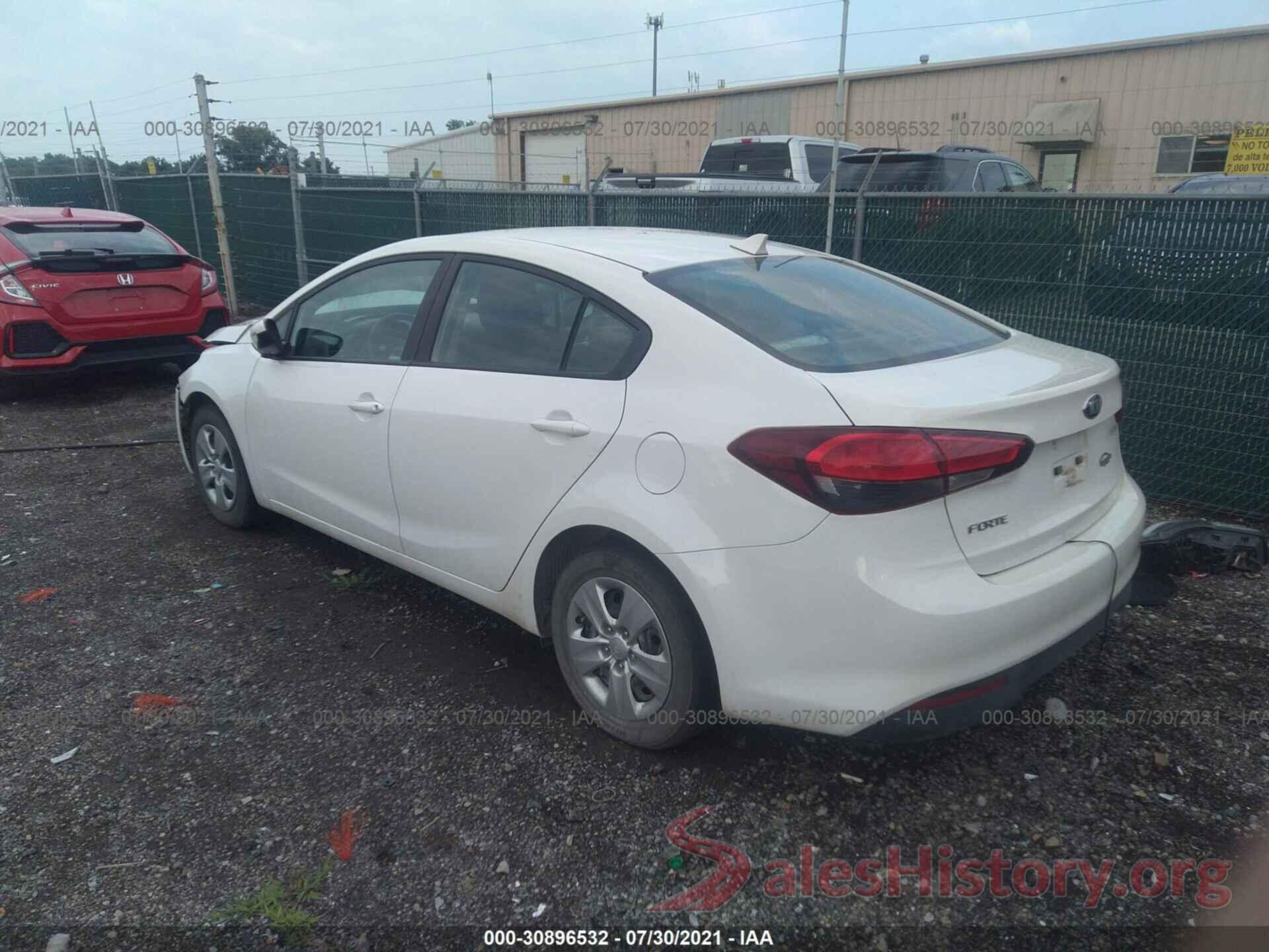 3KPFK4A70HE110119 2017 KIA FORTE