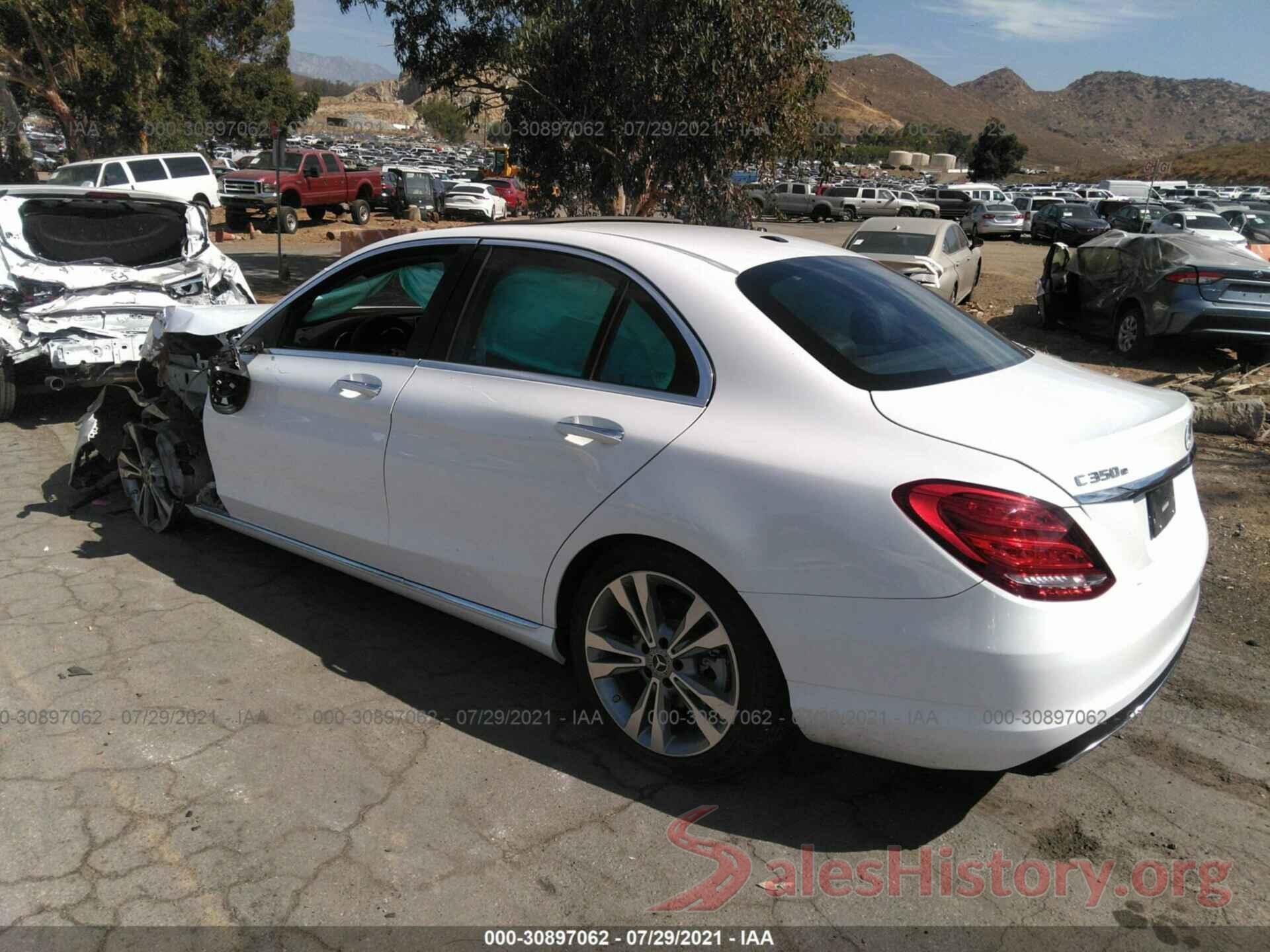 55SWF4HB1JU264609 2018 MERCEDES-BENZ C-CLASS