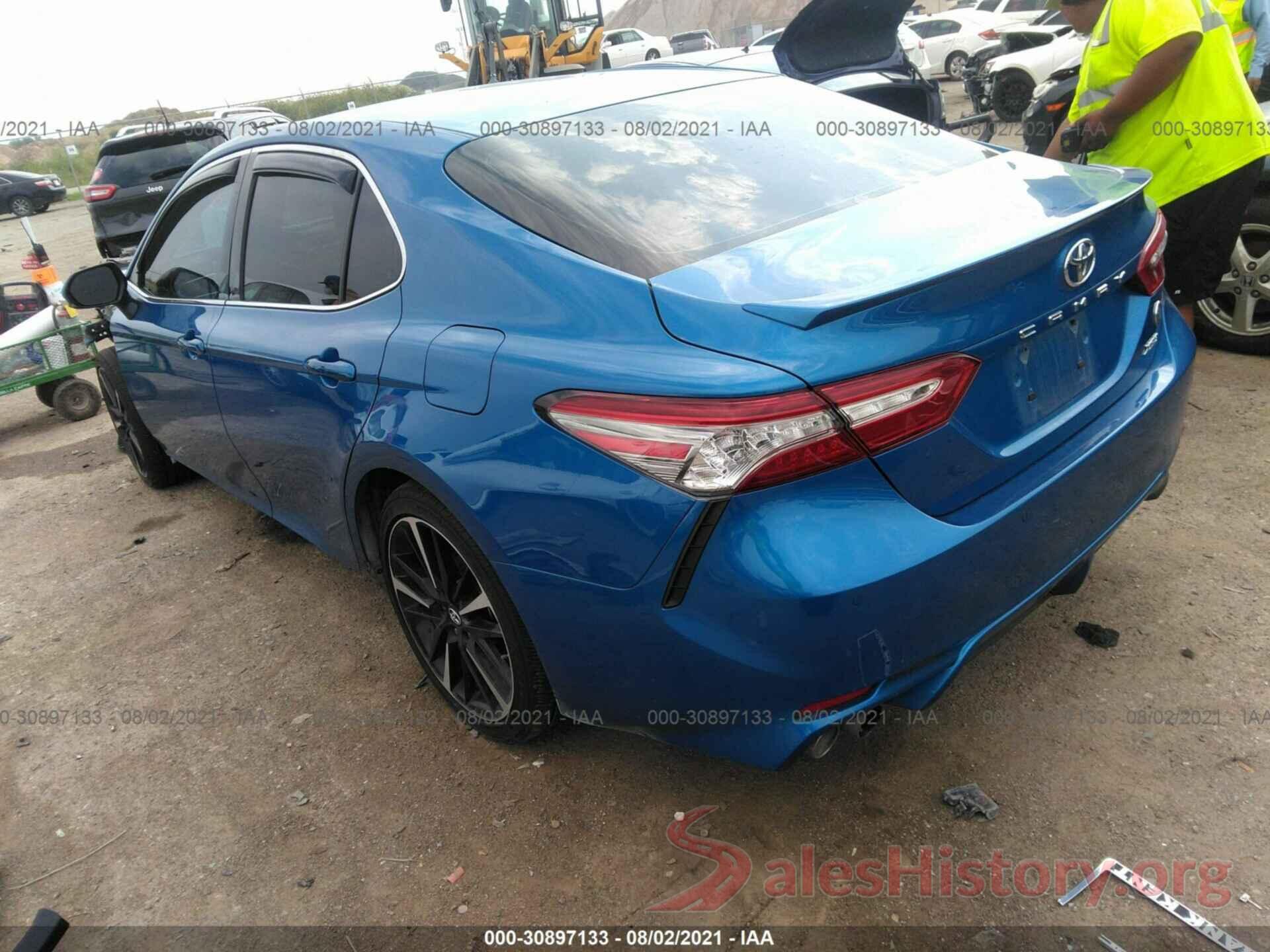 4T1B61HK8JU042151 2018 TOYOTA CAMRY