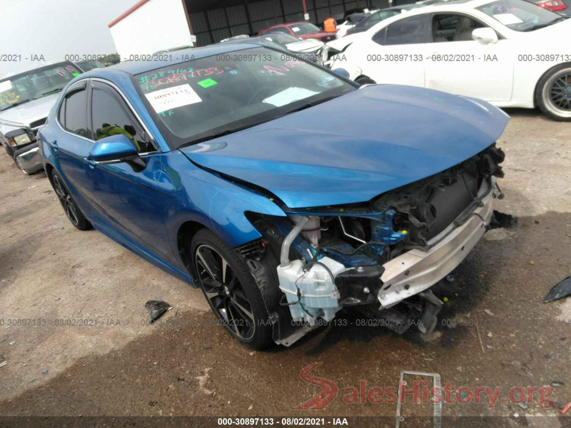 4T1B61HK8JU042151 2018 TOYOTA CAMRY