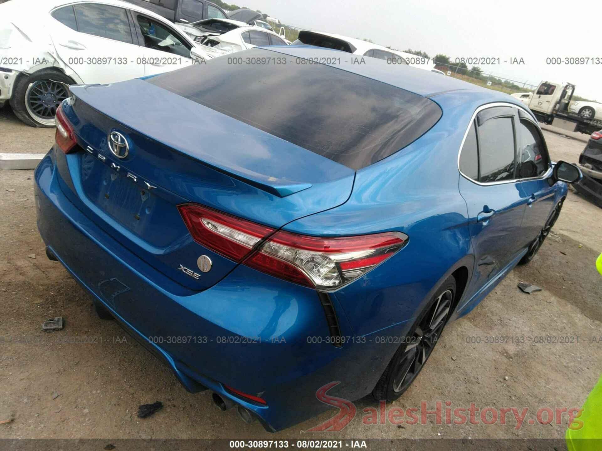 4T1B61HK8JU042151 2018 TOYOTA CAMRY