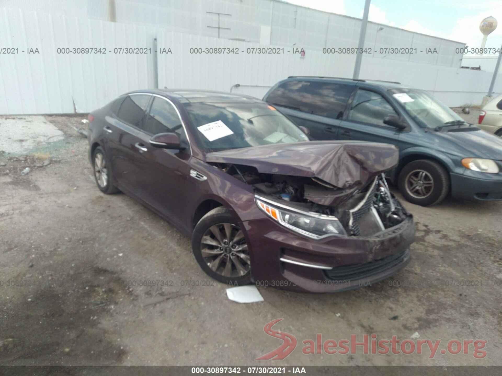 5XXGU4L35JG210996 2018 KIA OPTIMA