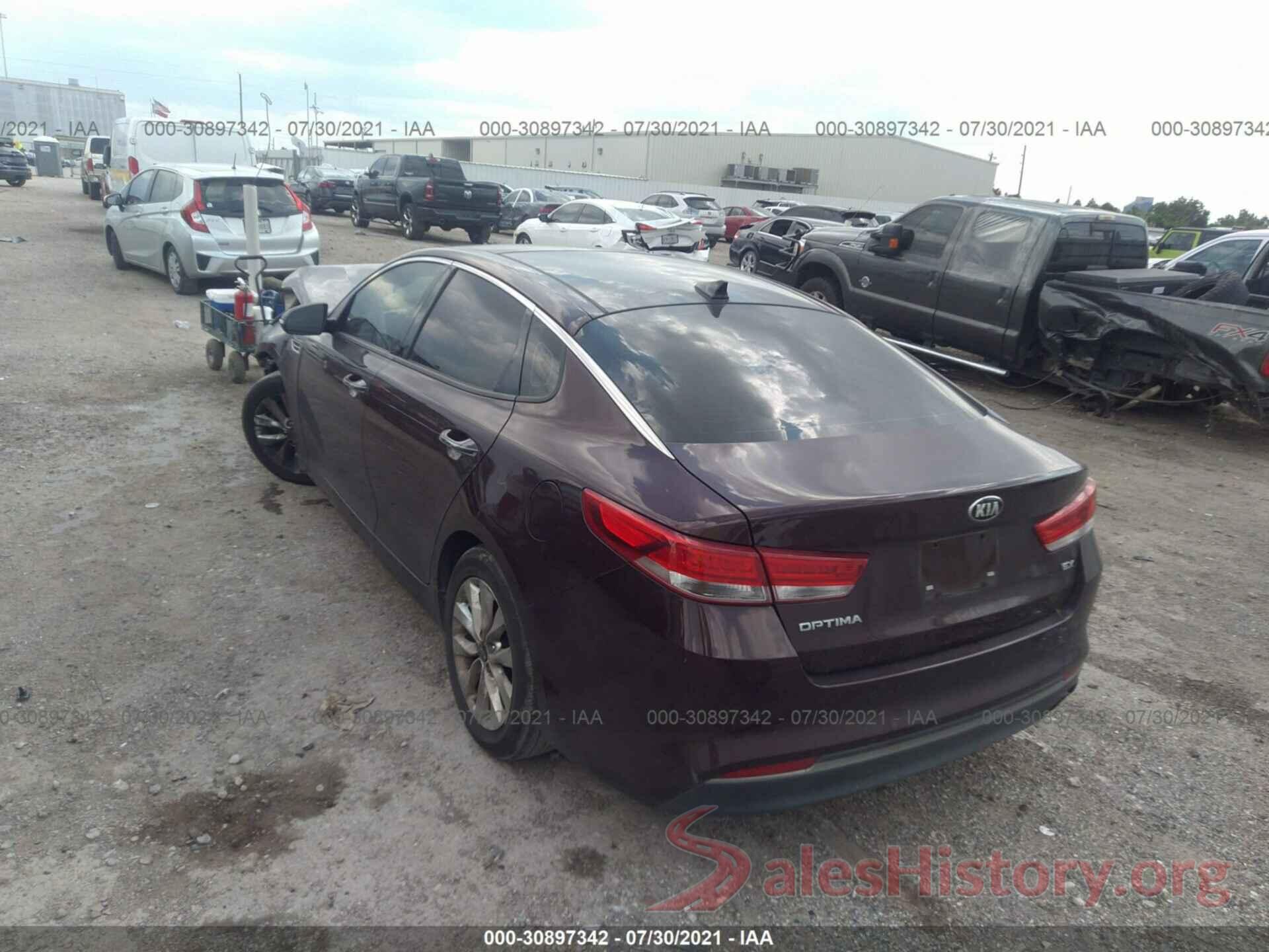 5XXGU4L35JG210996 2018 KIA OPTIMA