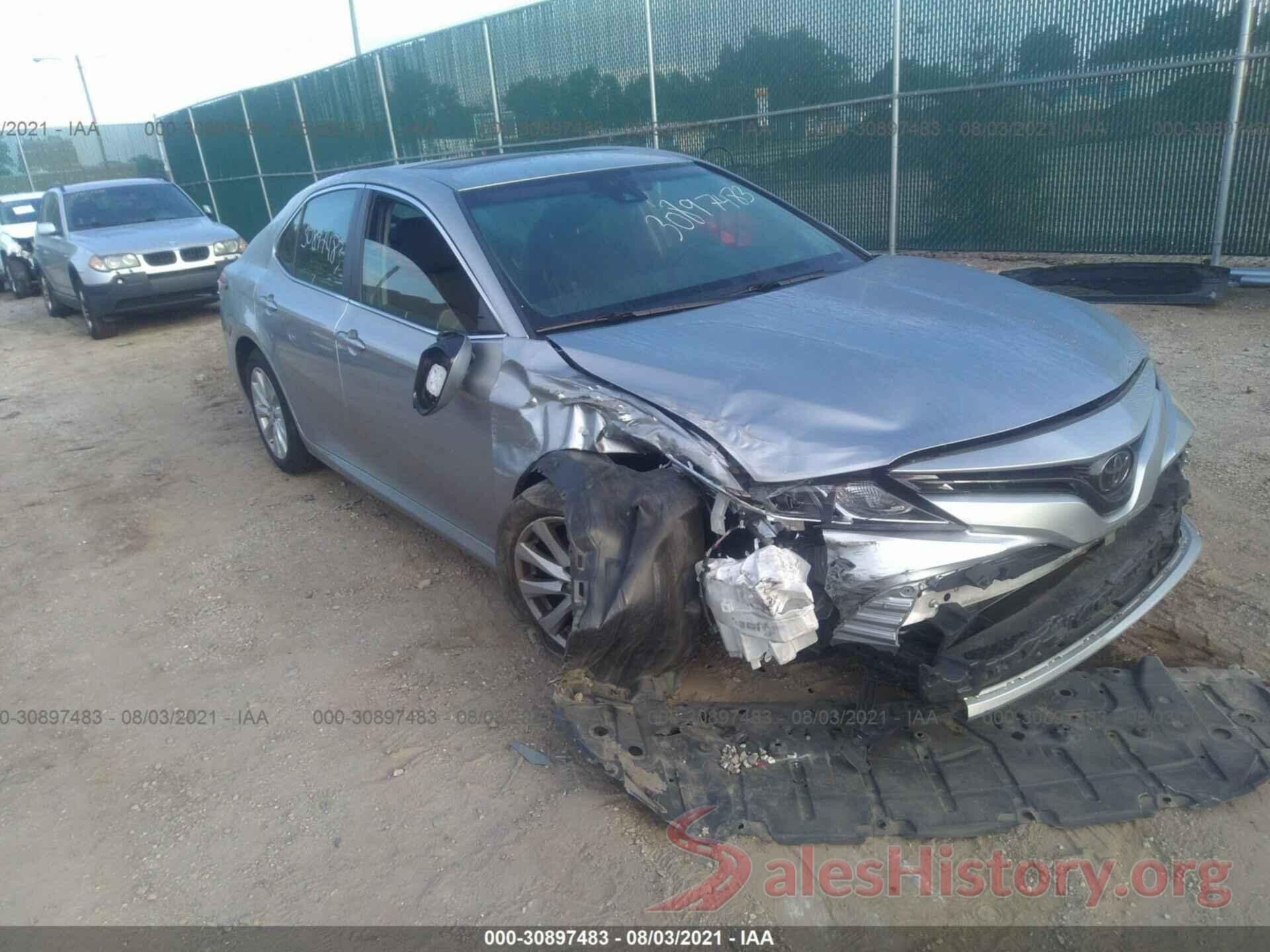 4T1B11HK9JU052704 2018 TOYOTA CAMRY