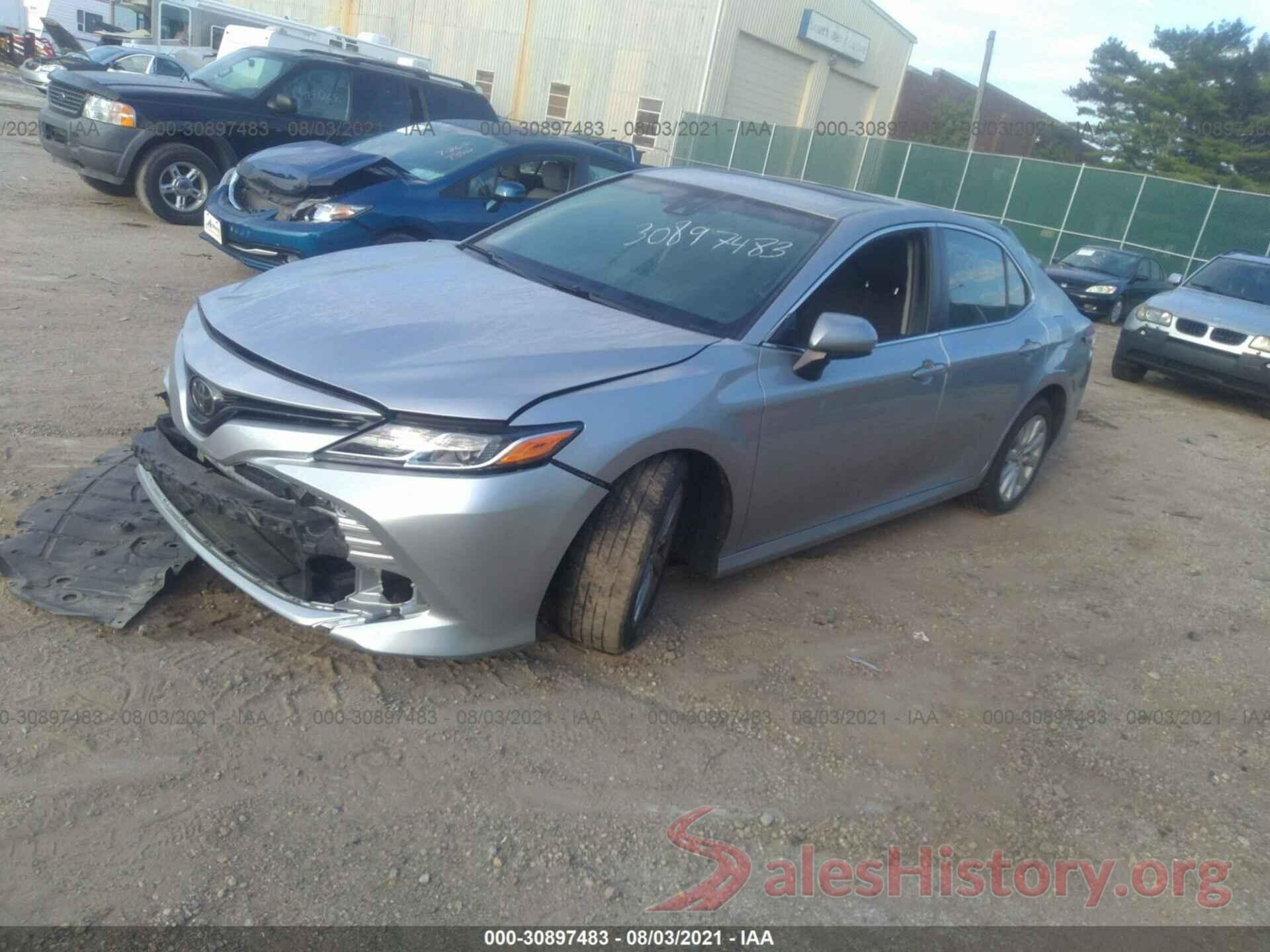 4T1B11HK9JU052704 2018 TOYOTA CAMRY