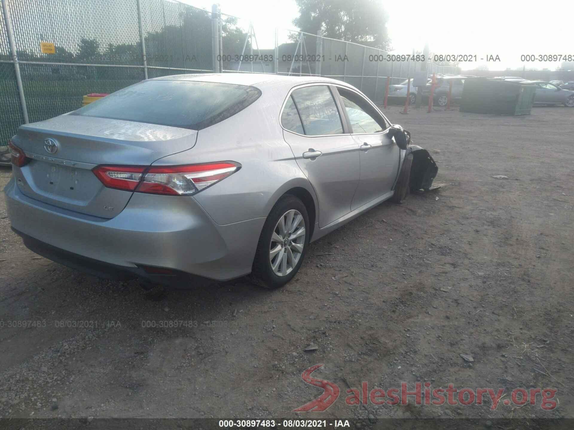 4T1B11HK9JU052704 2018 TOYOTA CAMRY