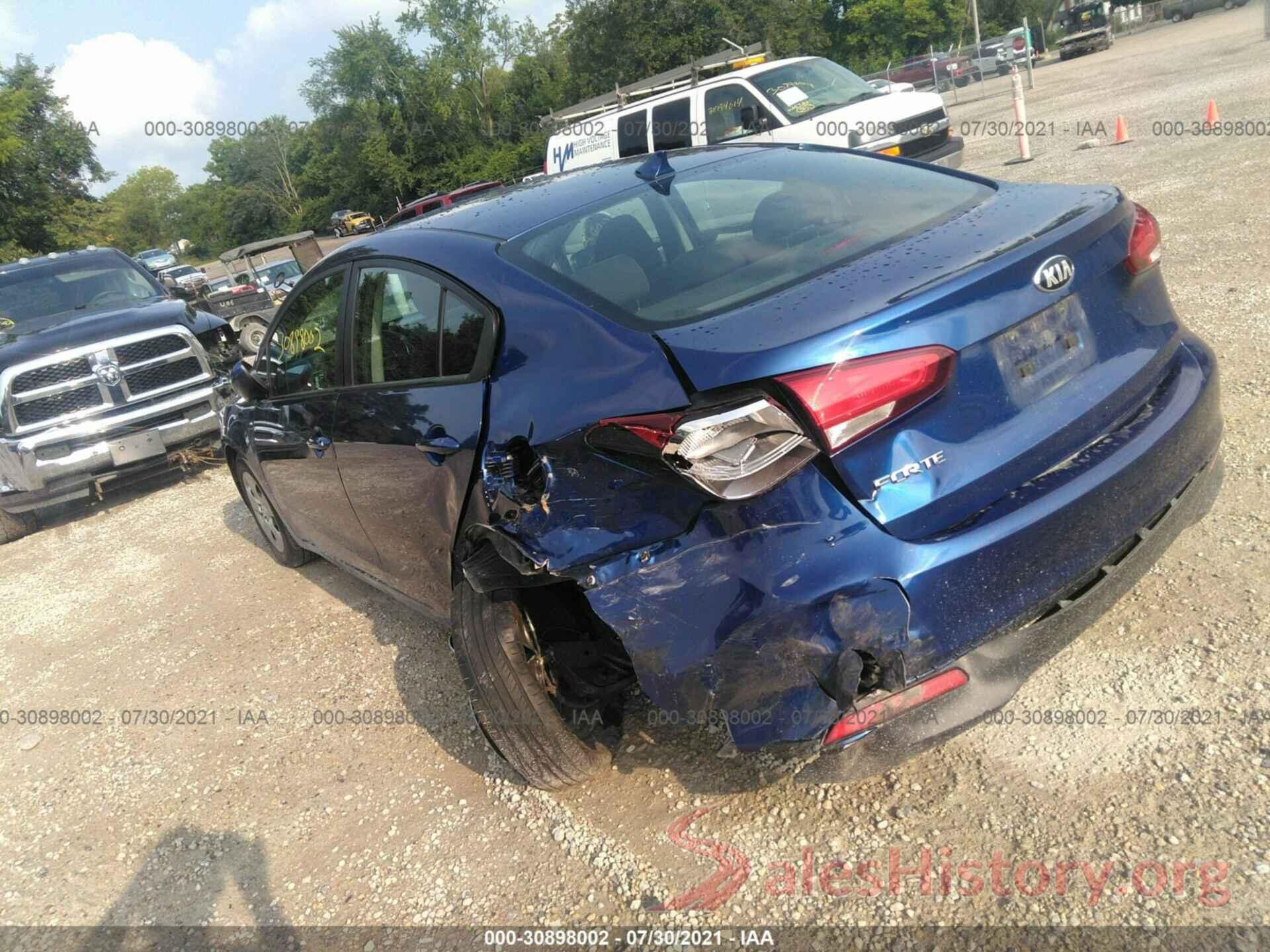 3KPFK4A7XJE230385 2018 KIA FORTE