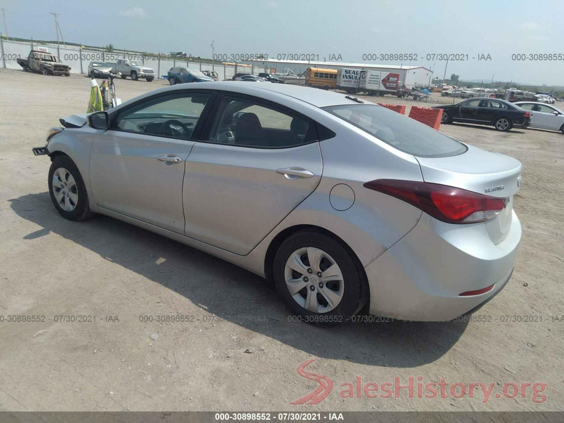 5NPDH4AE9GH779777 2016 HYUNDAI ELANTRA