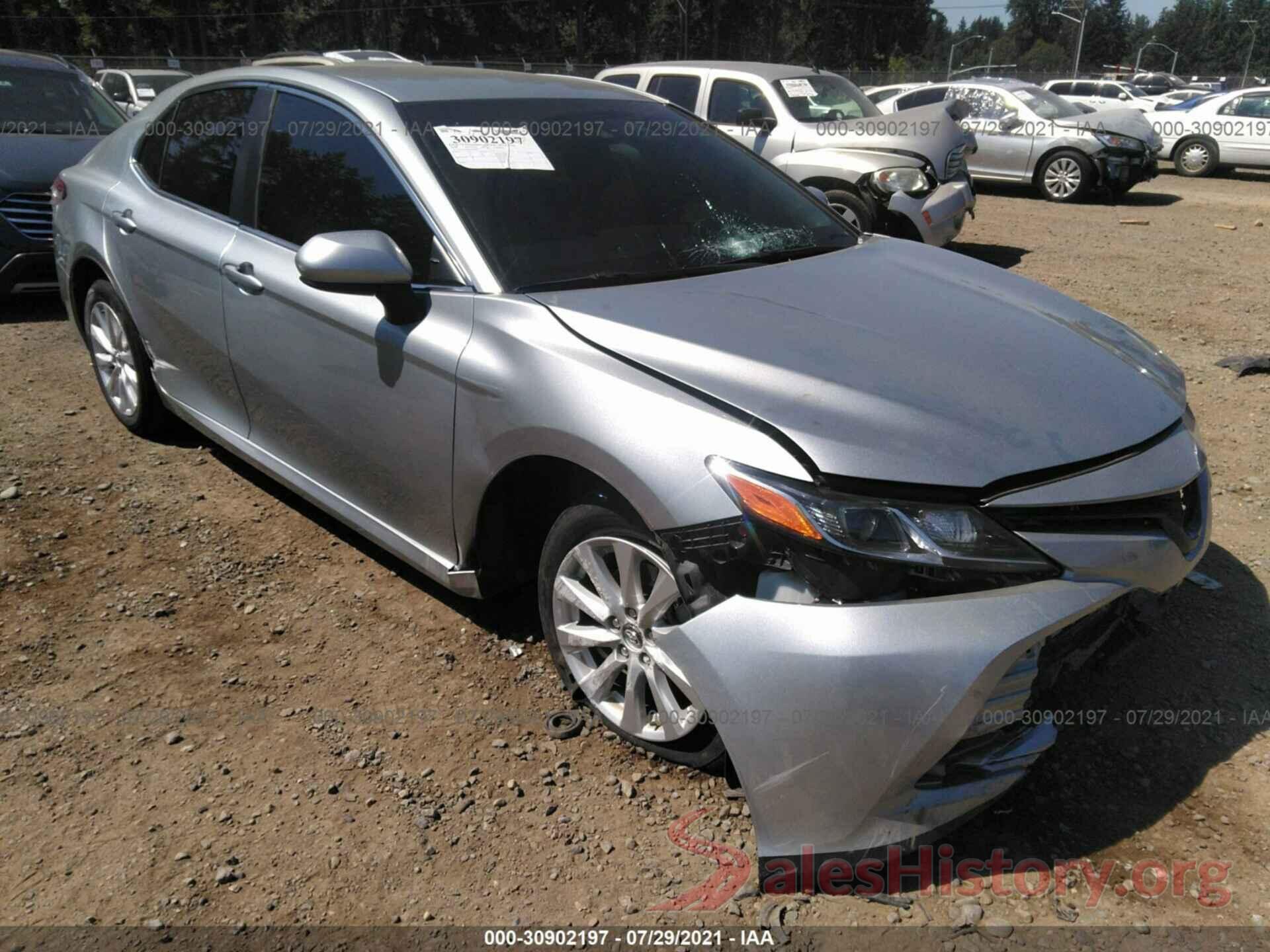 4T1B11HK8JU120491 2018 TOYOTA CAMRY