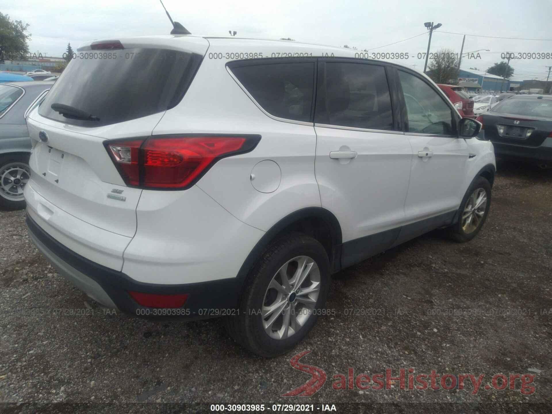 1FMCU0GD4KUB24726 2019 FORD ESCAPE