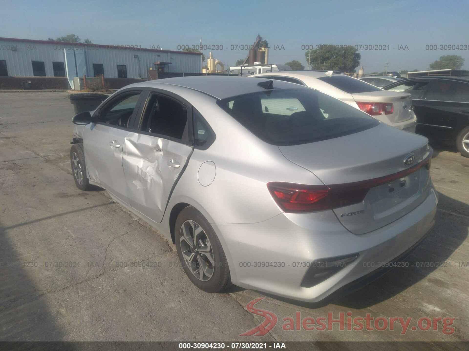 3KPF24AD2ME349395 2021 KIA FORTE