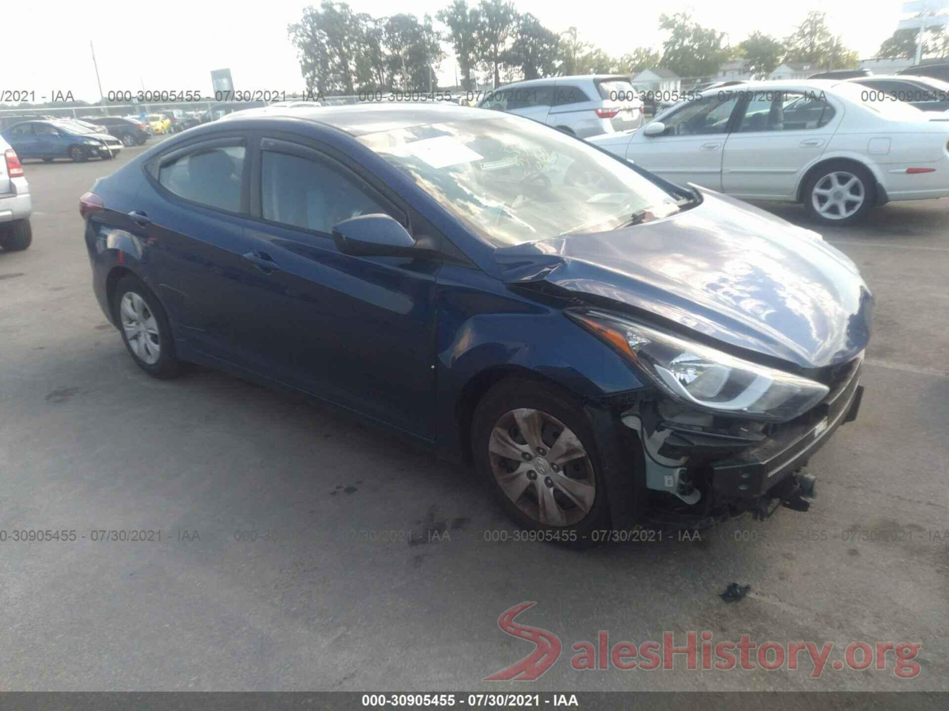 5NPDH4AE6GH677028 2016 HYUNDAI ELANTRA