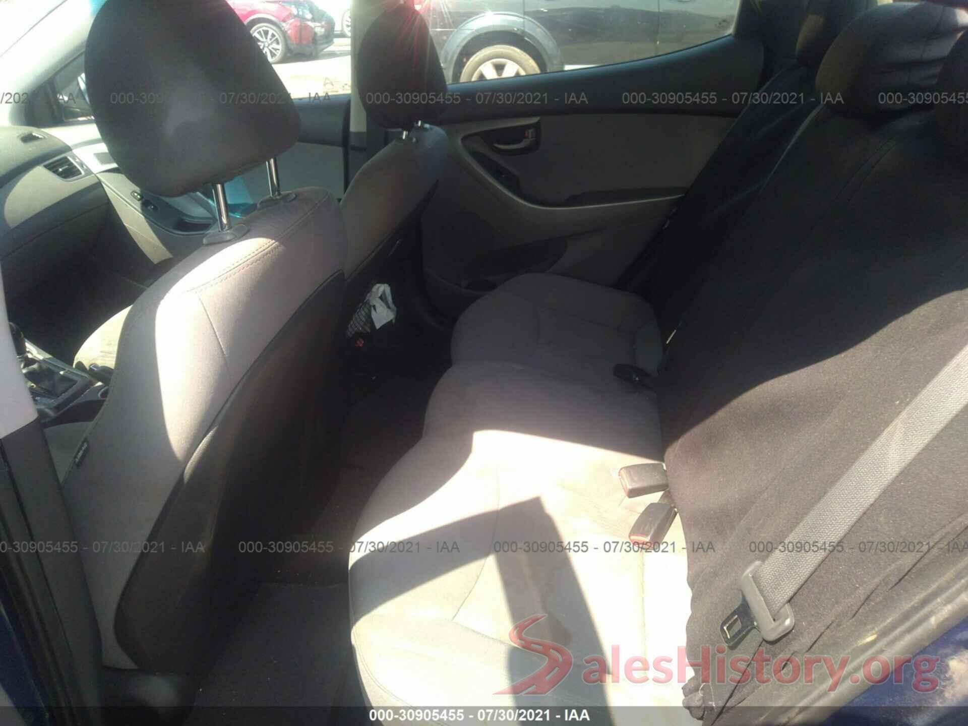 5NPDH4AE6GH677028 2016 HYUNDAI ELANTRA